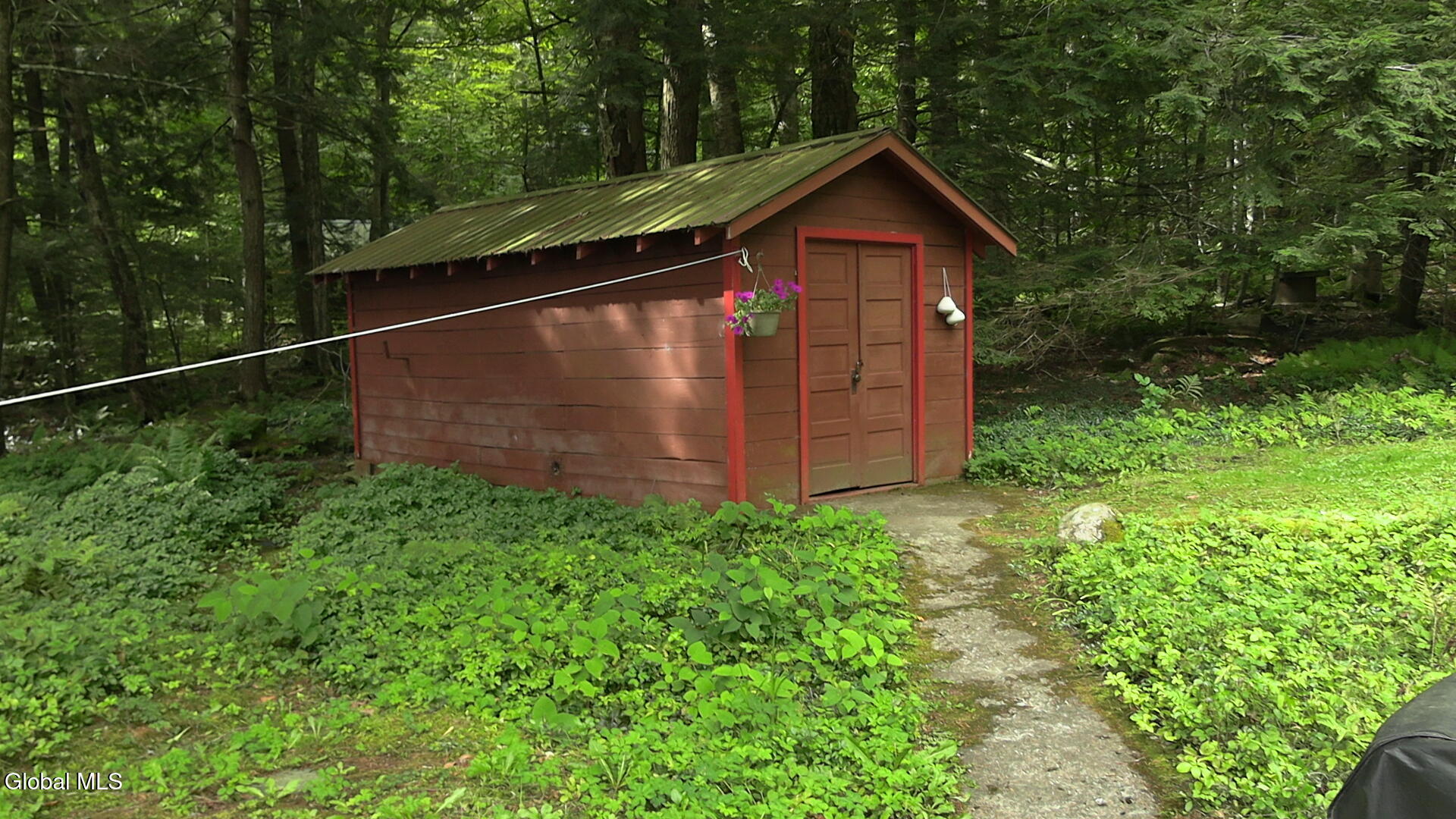 Caroga Lake, New York 12032, United States, 5 Bedrooms Bedrooms, ,3 BathroomsBathrooms,Residential,Active,212023