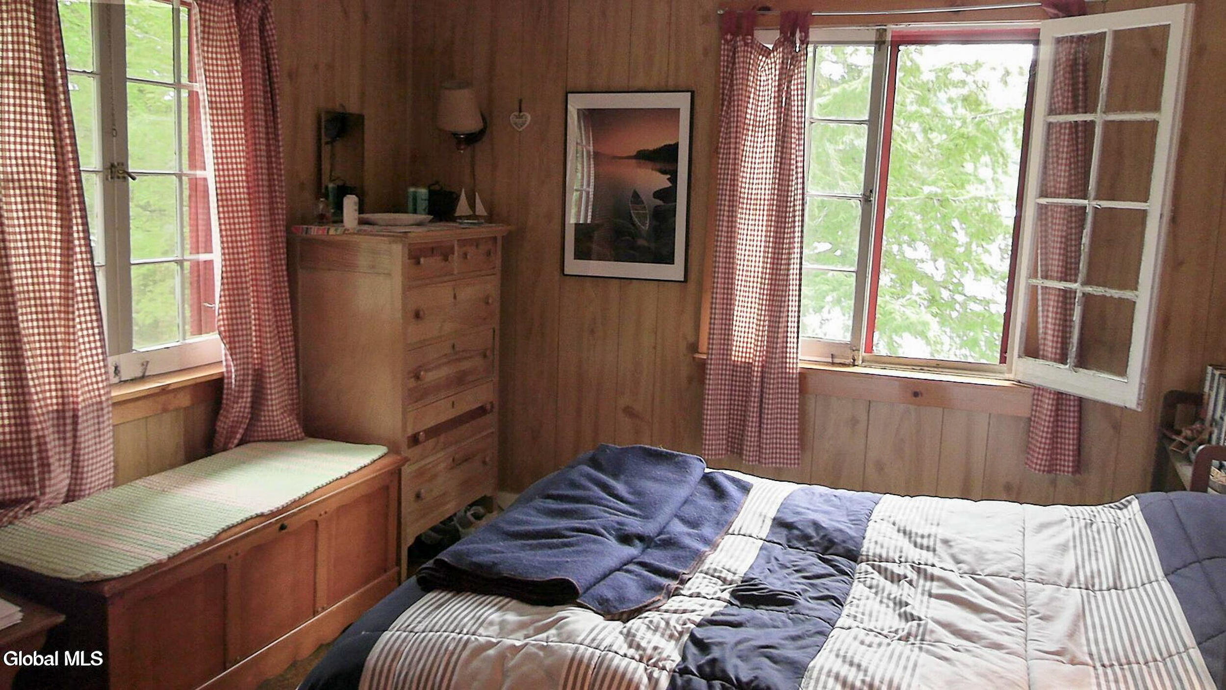 Caroga Lake, New York 12032, United States, 5 Bedrooms Bedrooms, ,3 BathroomsBathrooms,Residential,Active,212023