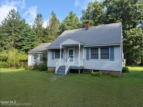 Homes For Sale - 450 Wilton Gansevoort Road<br/> Gansevoort, NY 12831