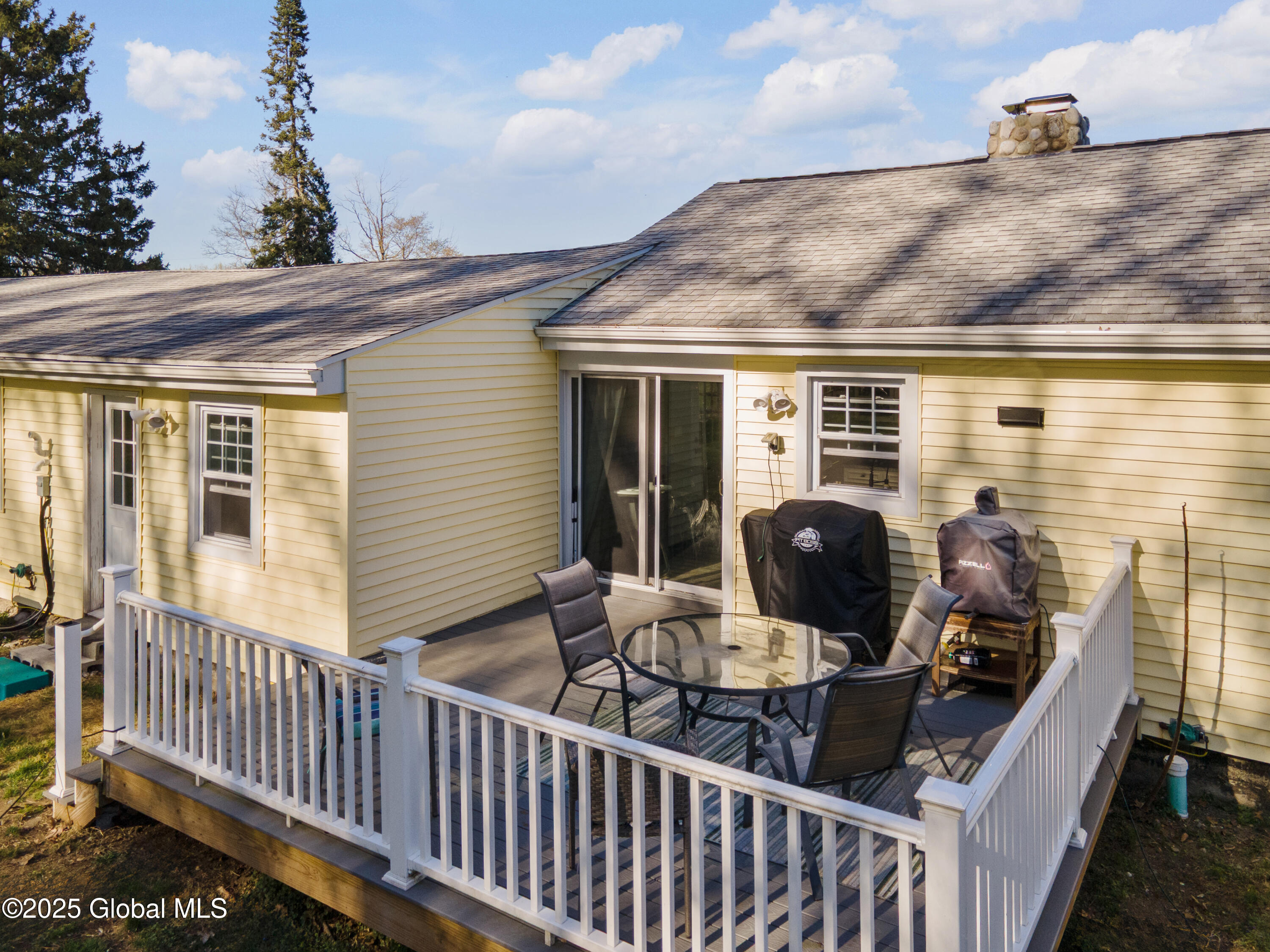 2977 River Road, Melrose, New York image 30