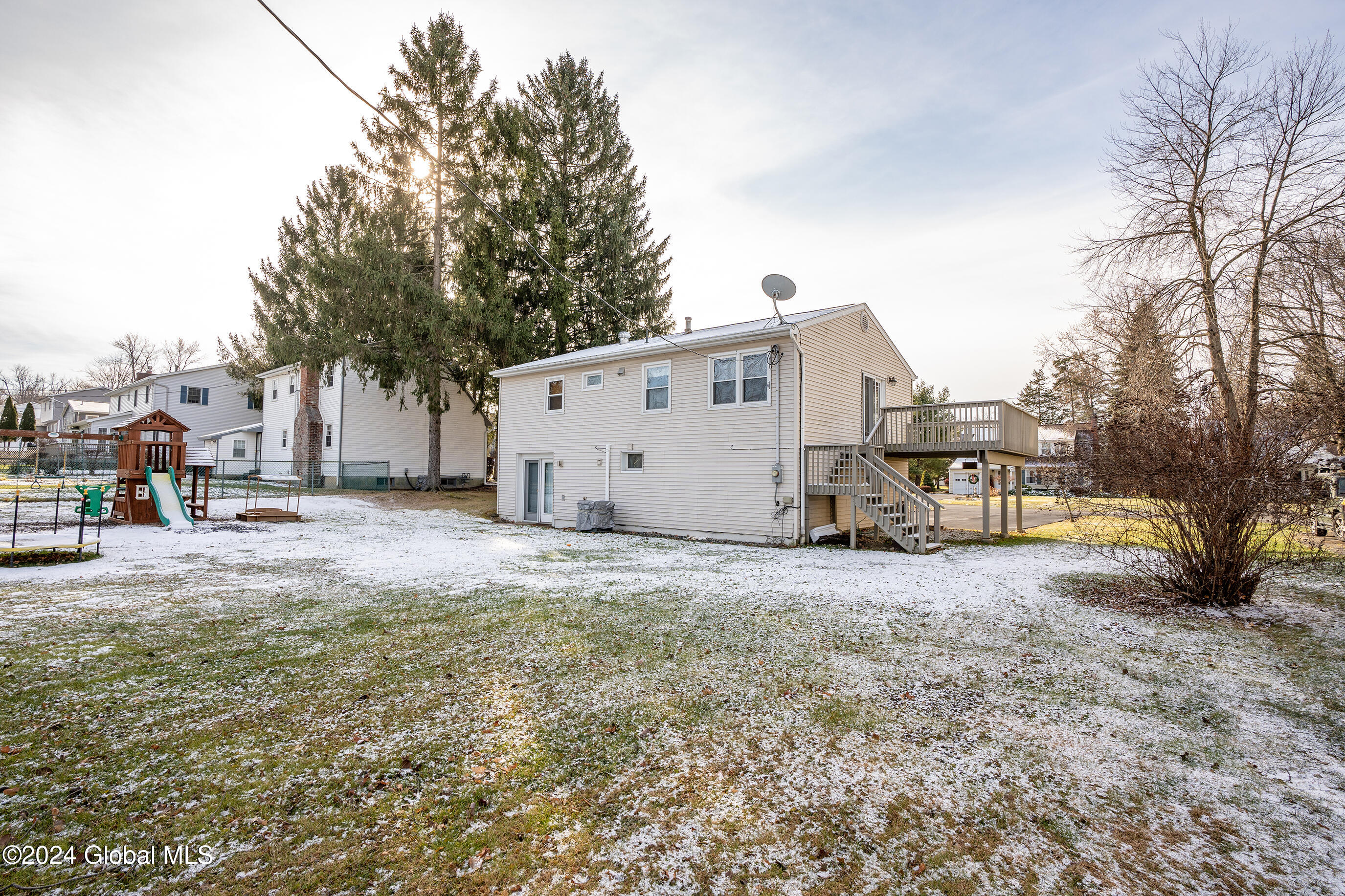 18 Berkshire Drive, East Greenbush, New York image 4