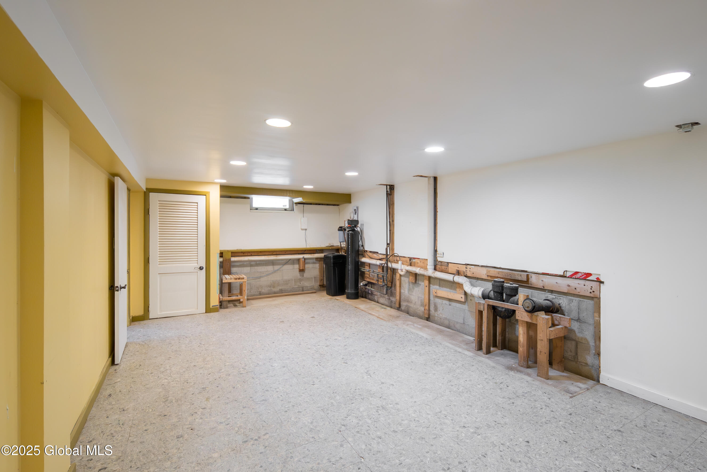 61 Esopus Drive, Clifton Park, New York image 39
