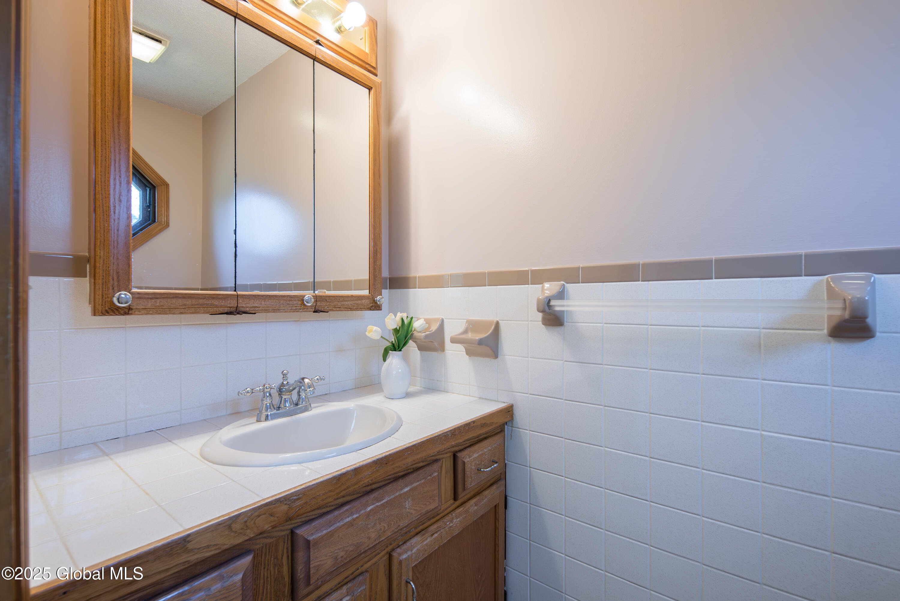 61 Esopus Drive, Clifton Park, New York image 32