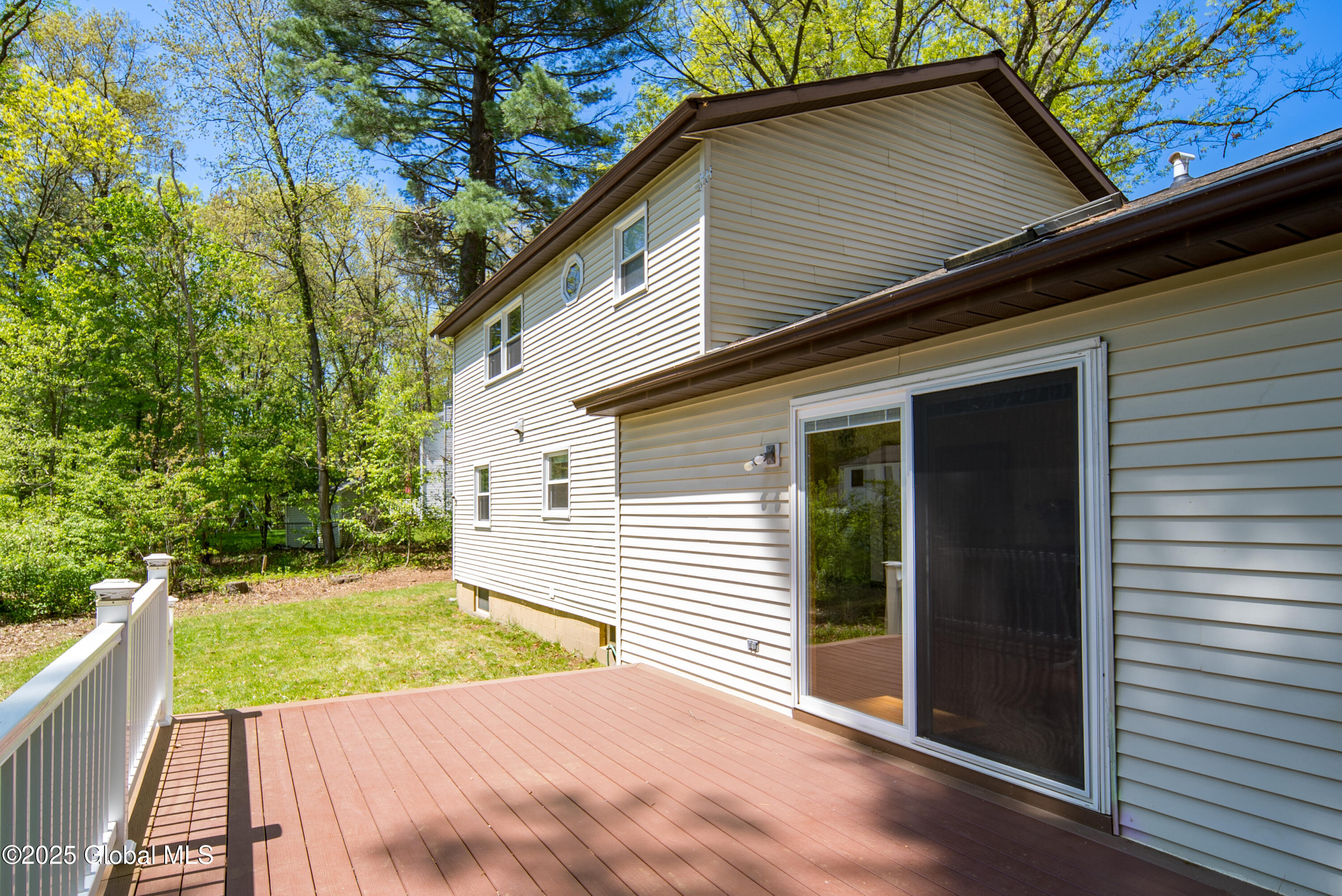 61 Esopus Drive, Clifton Park, New York image 46