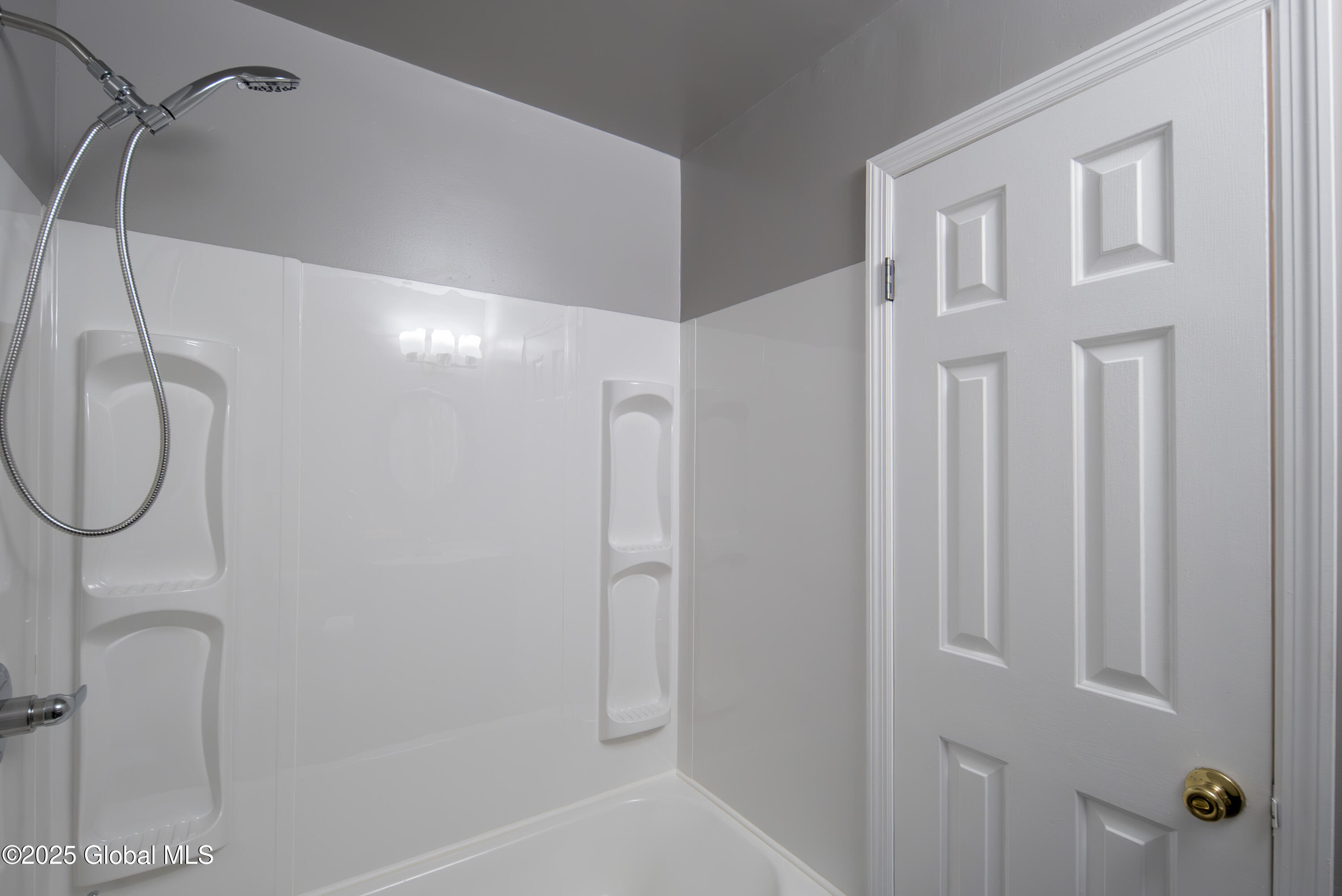 61 Esopus Drive, Clifton Park, New York image 21