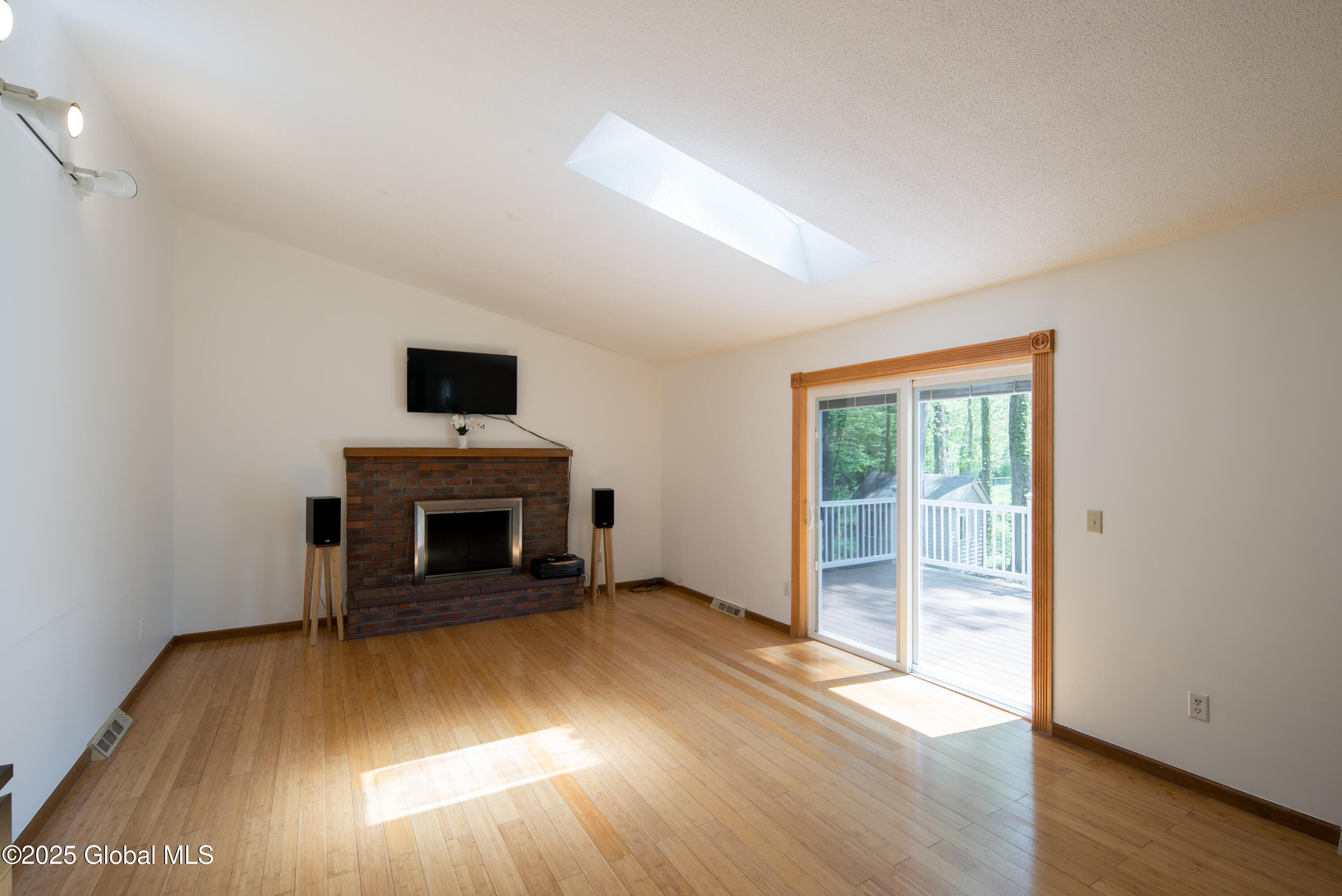 61 Esopus Drive, Clifton Park, New York image 10