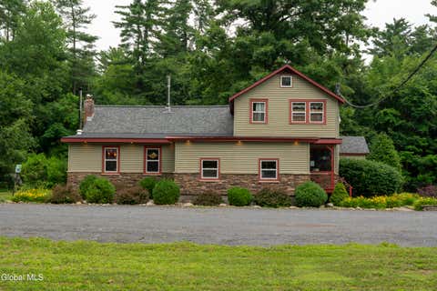 Photo of 910 Rock City Road, Ballston Spa, NY 12020 (MLS # 202621480)