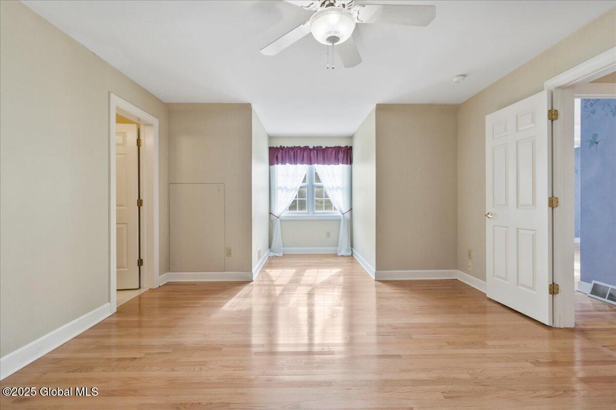 209 Menlo Park Road, Niskayuna, New York image 19