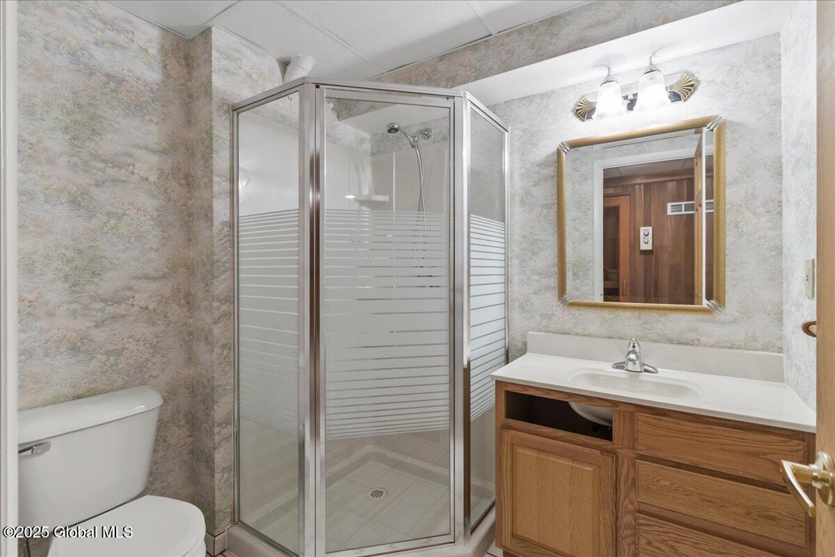209 Menlo Park Road, Niskayuna, New York image 36