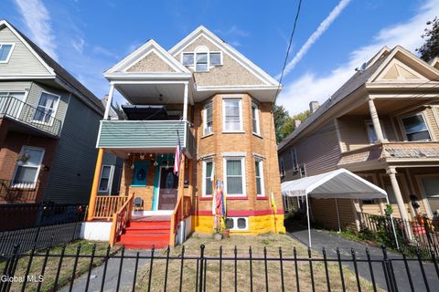 Photo of 947 Park Avenue, Schenectady, NY 12308 (MLS # 202526954)