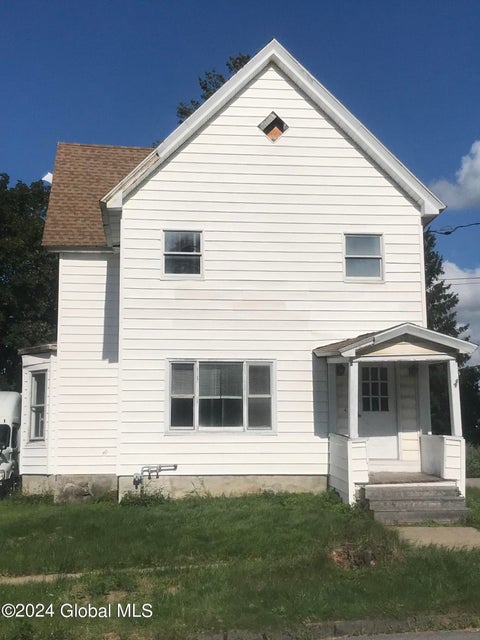 Homes For Sale - 206 Glebe Street<br/> Johnstown, NY 12095