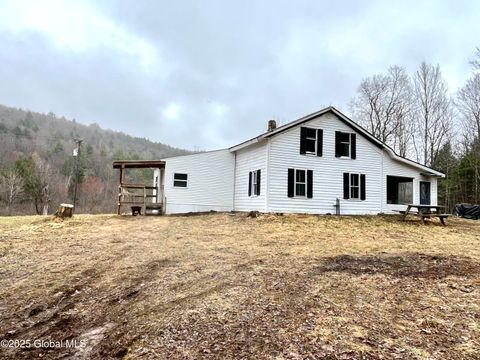MLS: 202513673