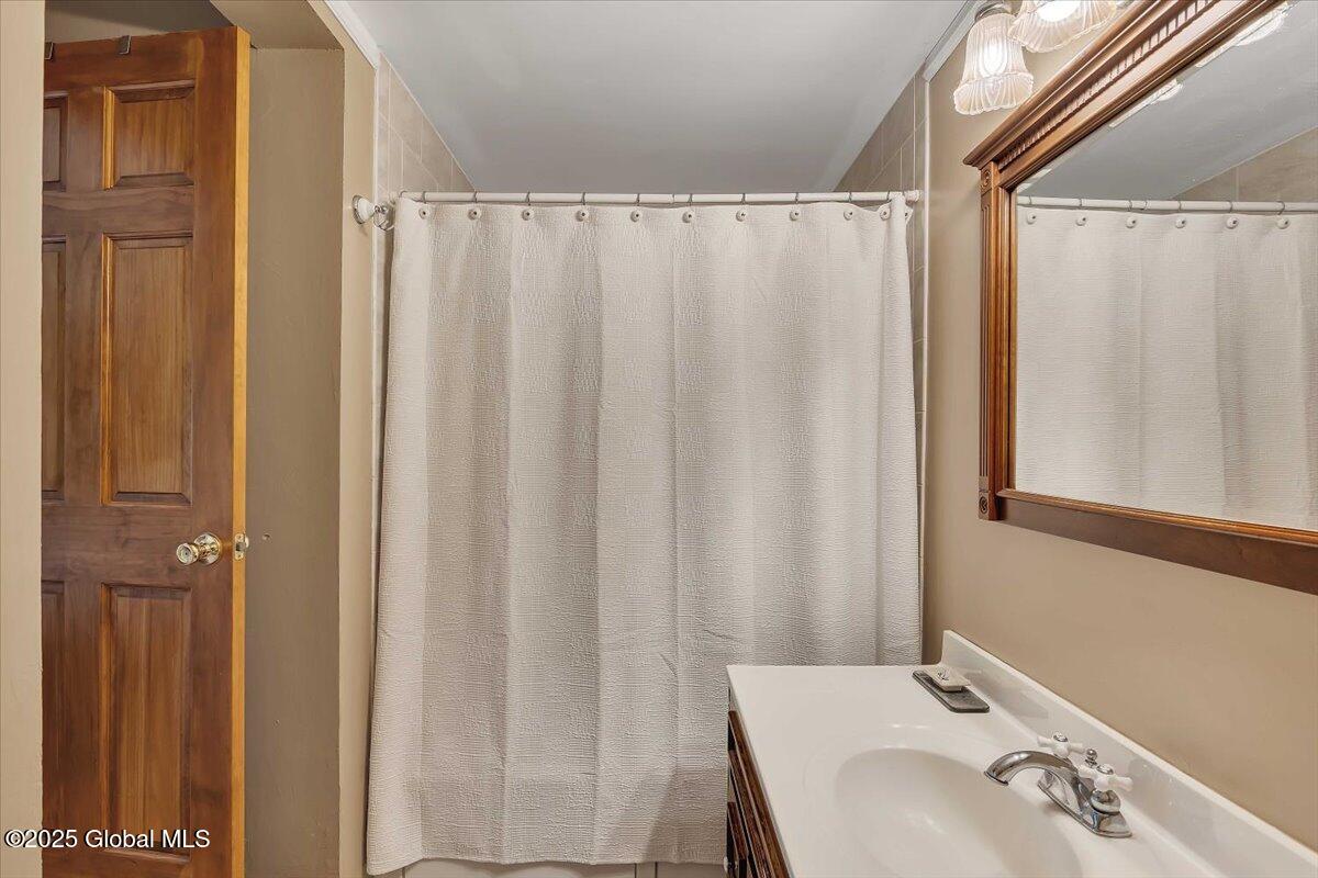 145 Woodland Avenue, Gloversville, New York image 27