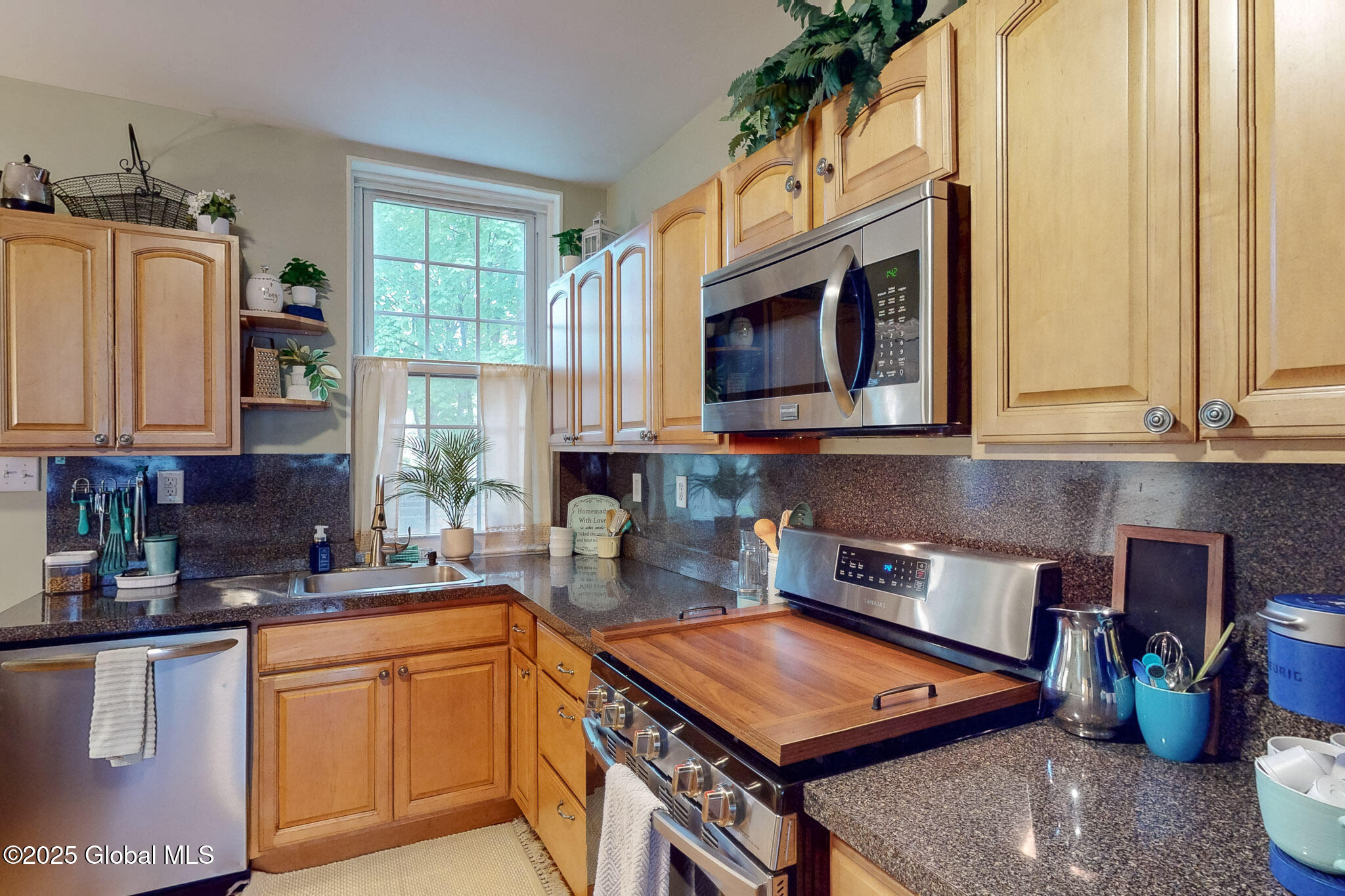 1410 1st Avenue, Watervliet, New York image 14