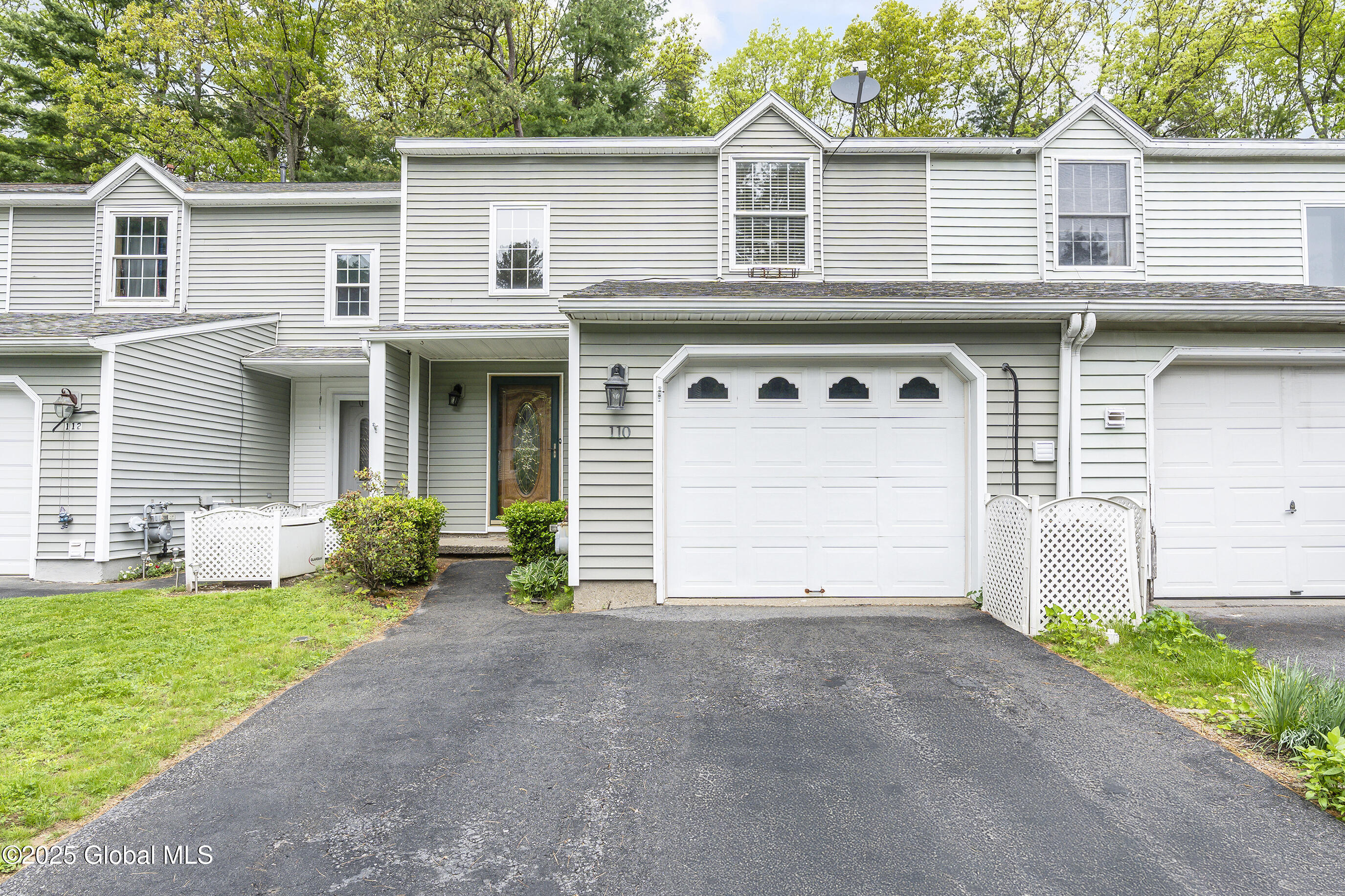110 Deer Run Drive, Ballston Spa, New York image 2