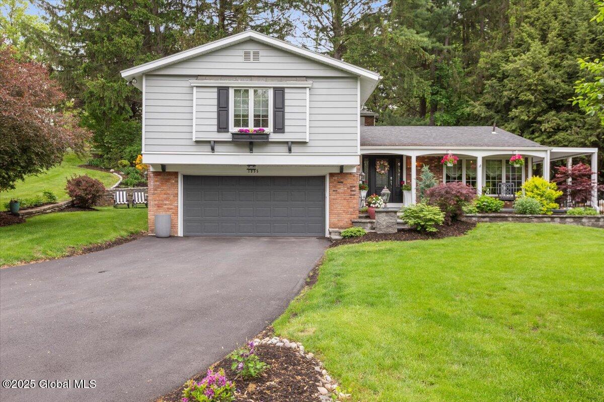 1335 Stanley Lane, Niskayuna, New York image 1