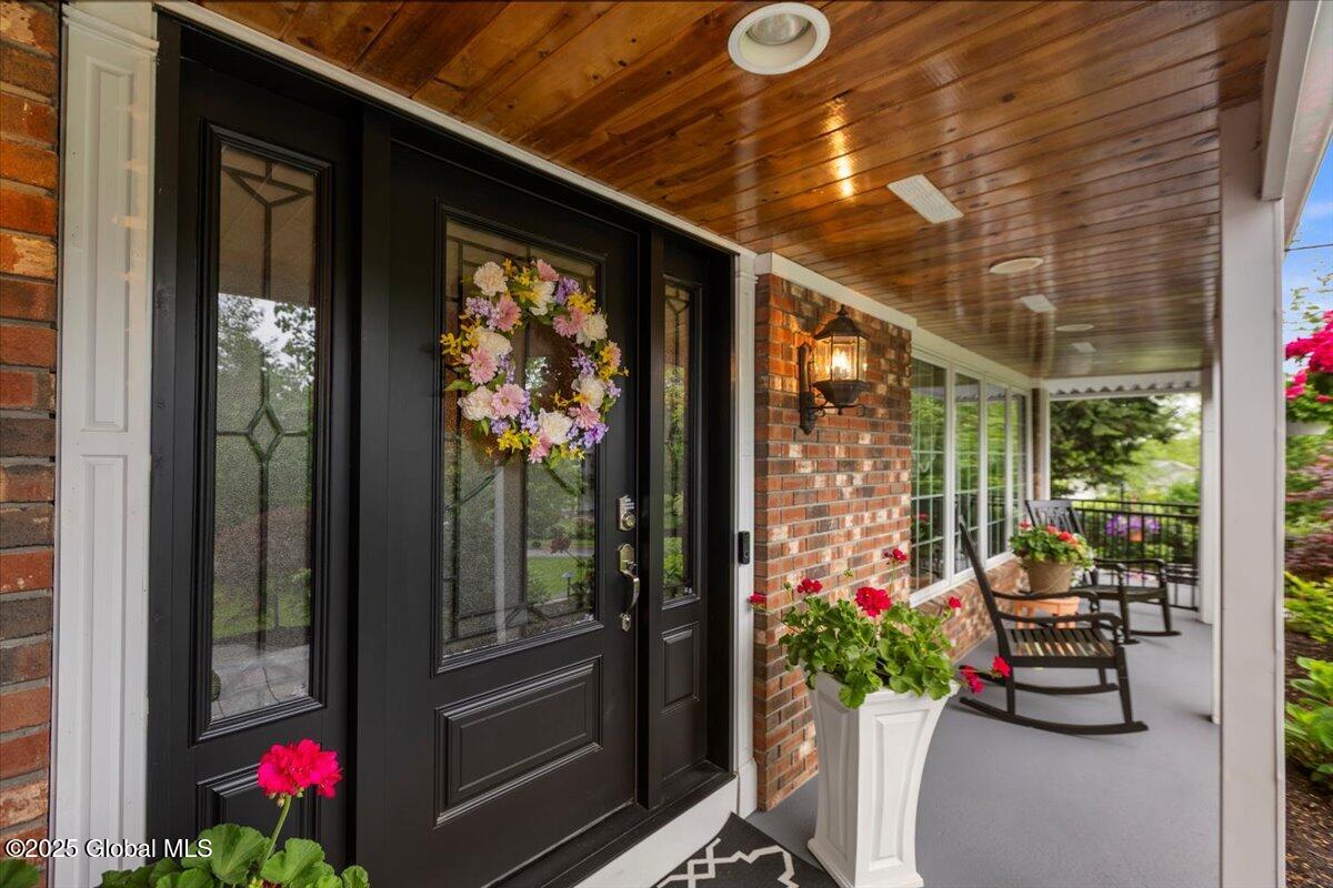 1335 Stanley Lane, Niskayuna, New York image 3