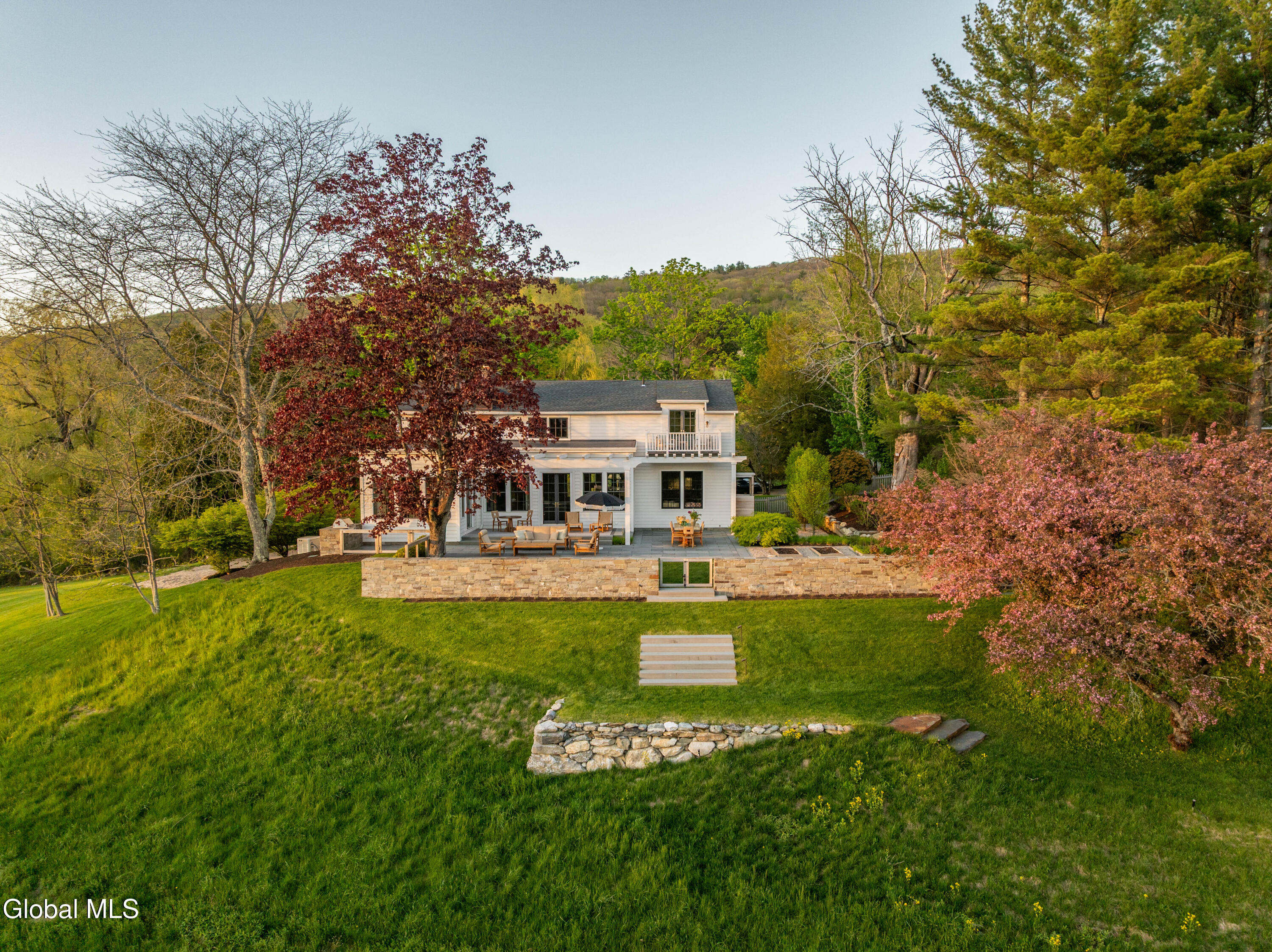54 Far View Lane