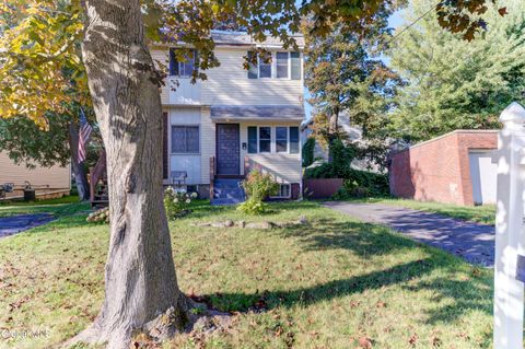 Photo of 326J Cortland Street, Albany, NY 12208 (MLS # 202610297)