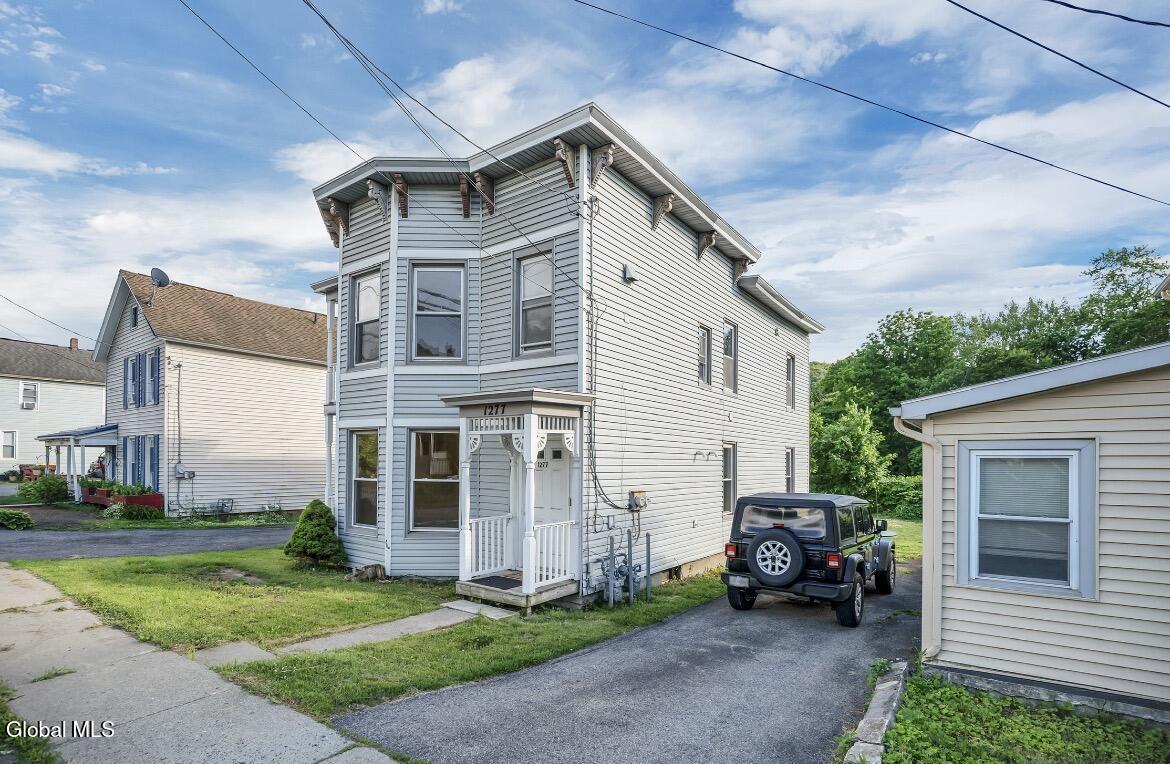 1275-1277 Main Street