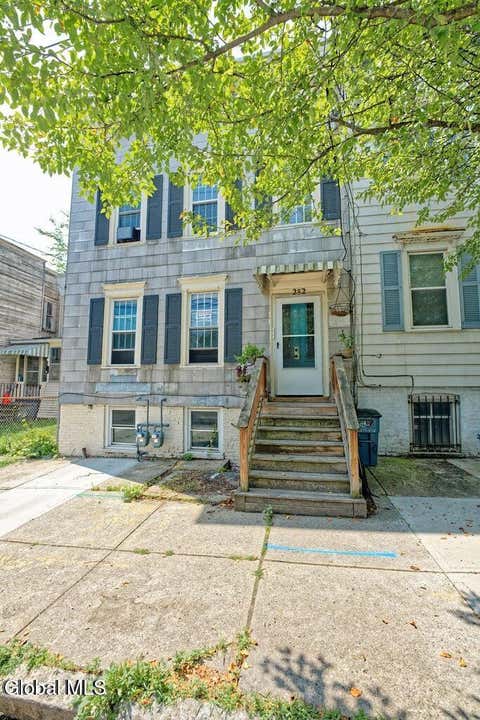 Apartment For Rent - 252 Morton Avenue<br/> Albany County, Albany, NY 12202