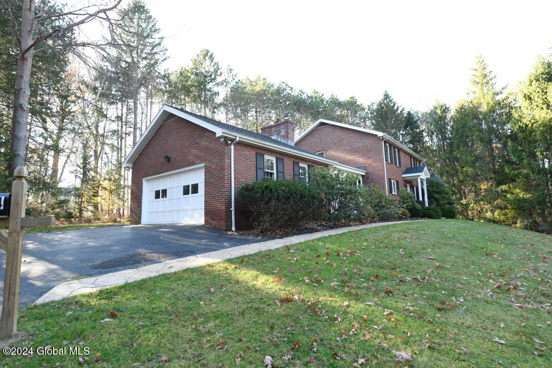 44 S Helderberg Parkway, Slingerlands, New York image 3