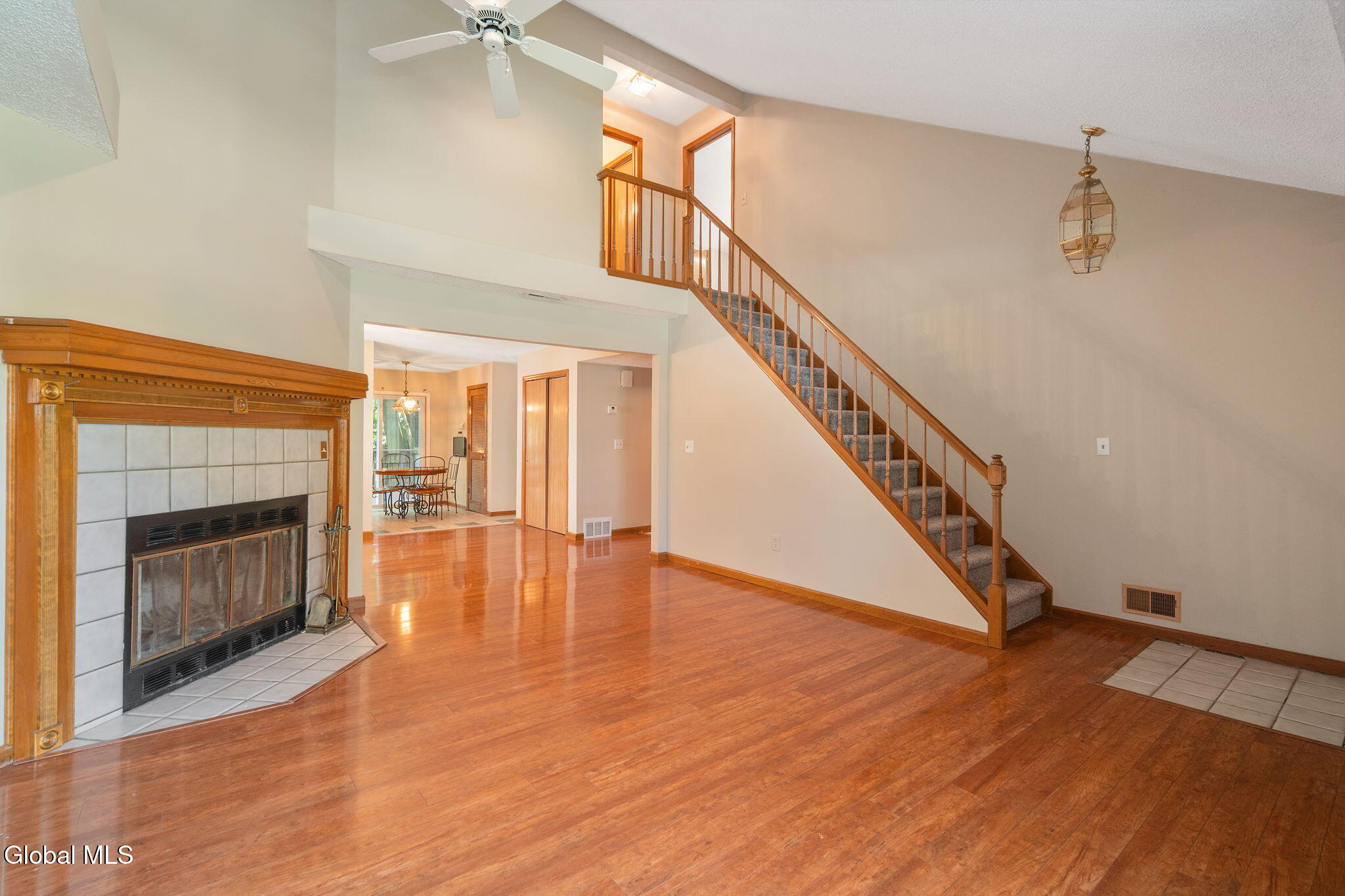 1407 Chestnut Street