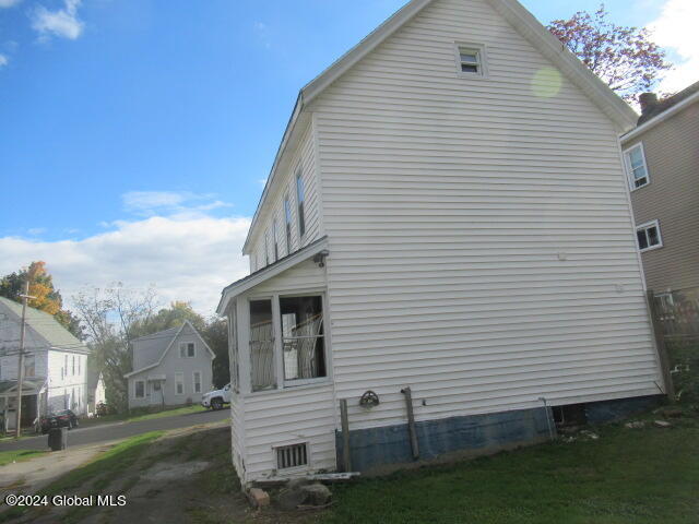 305 Fonclair St St, Johnstown, New York image 3