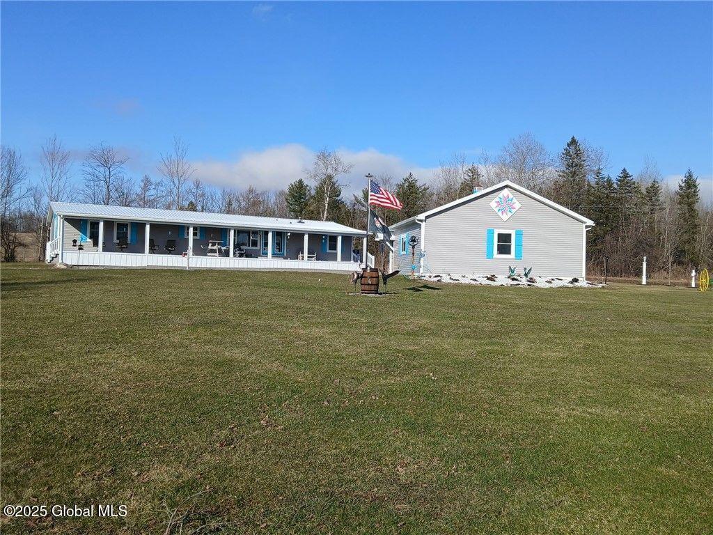 612 Oswegatchie Road, Palatine Bridge, New York image 1