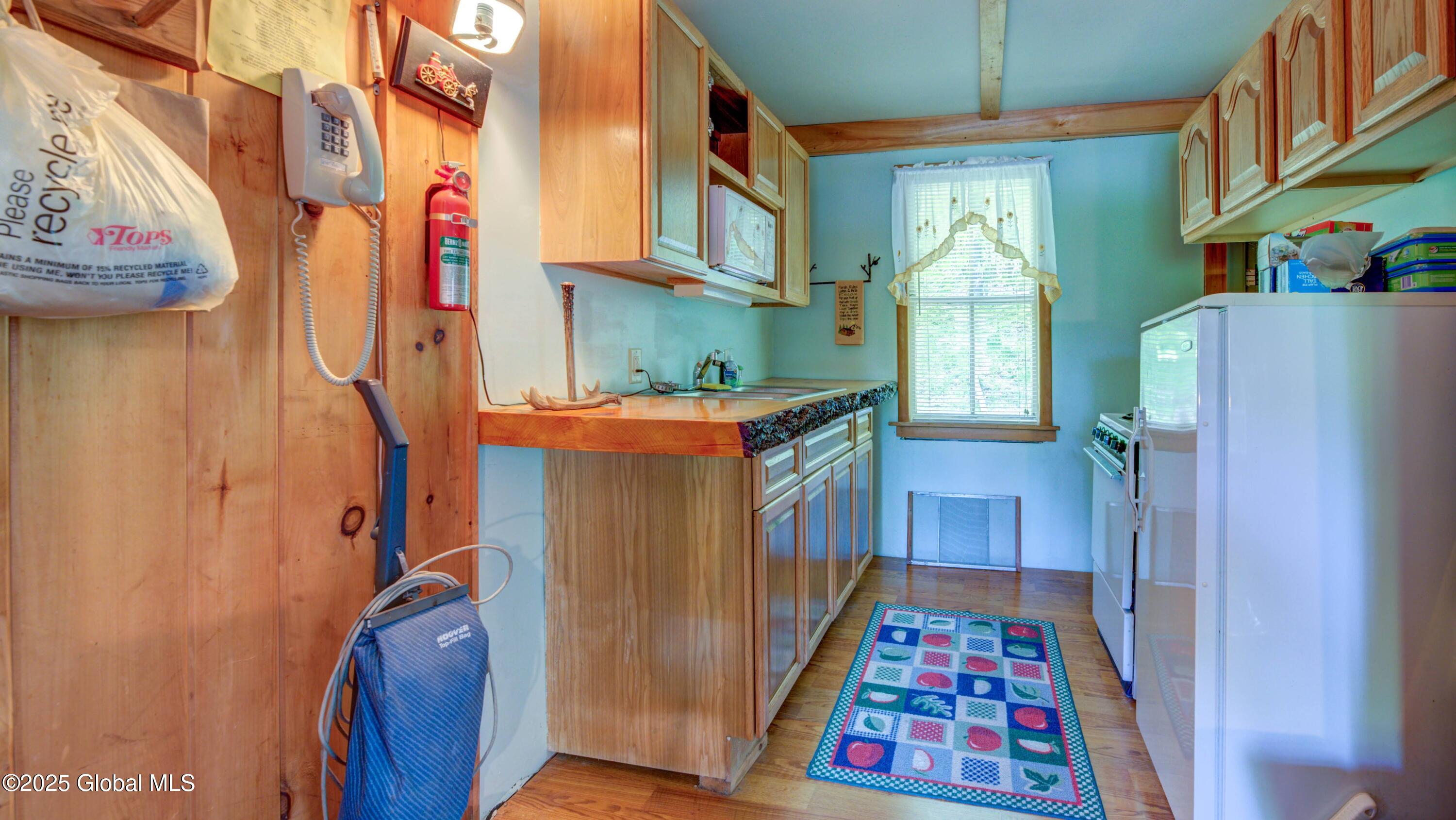 150 Old Page Hill Road, Lake Pleasant, New York image 24