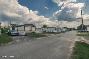 40 Meadow Lane