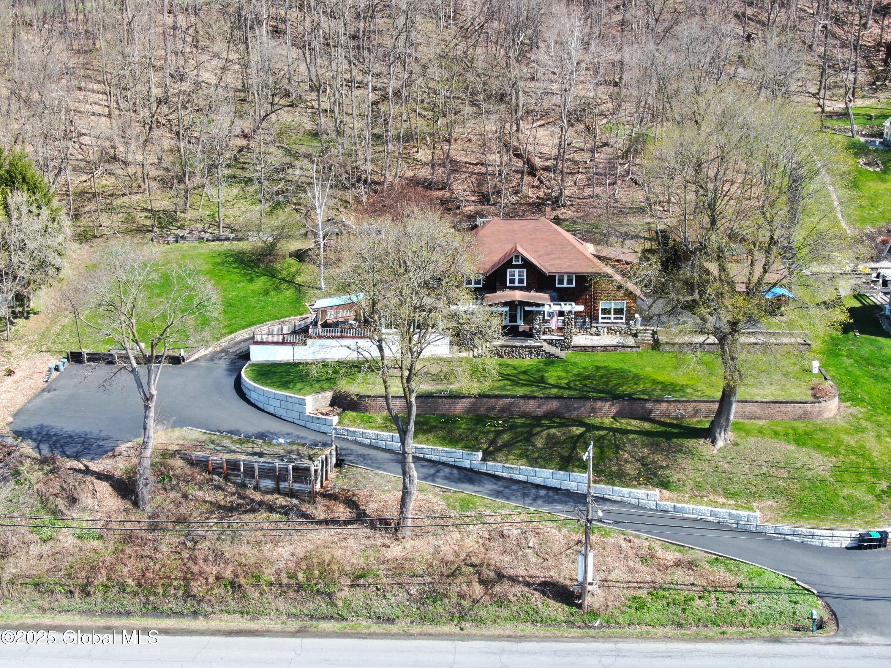 63 E Main Street, Fort Johnson, New York image 2