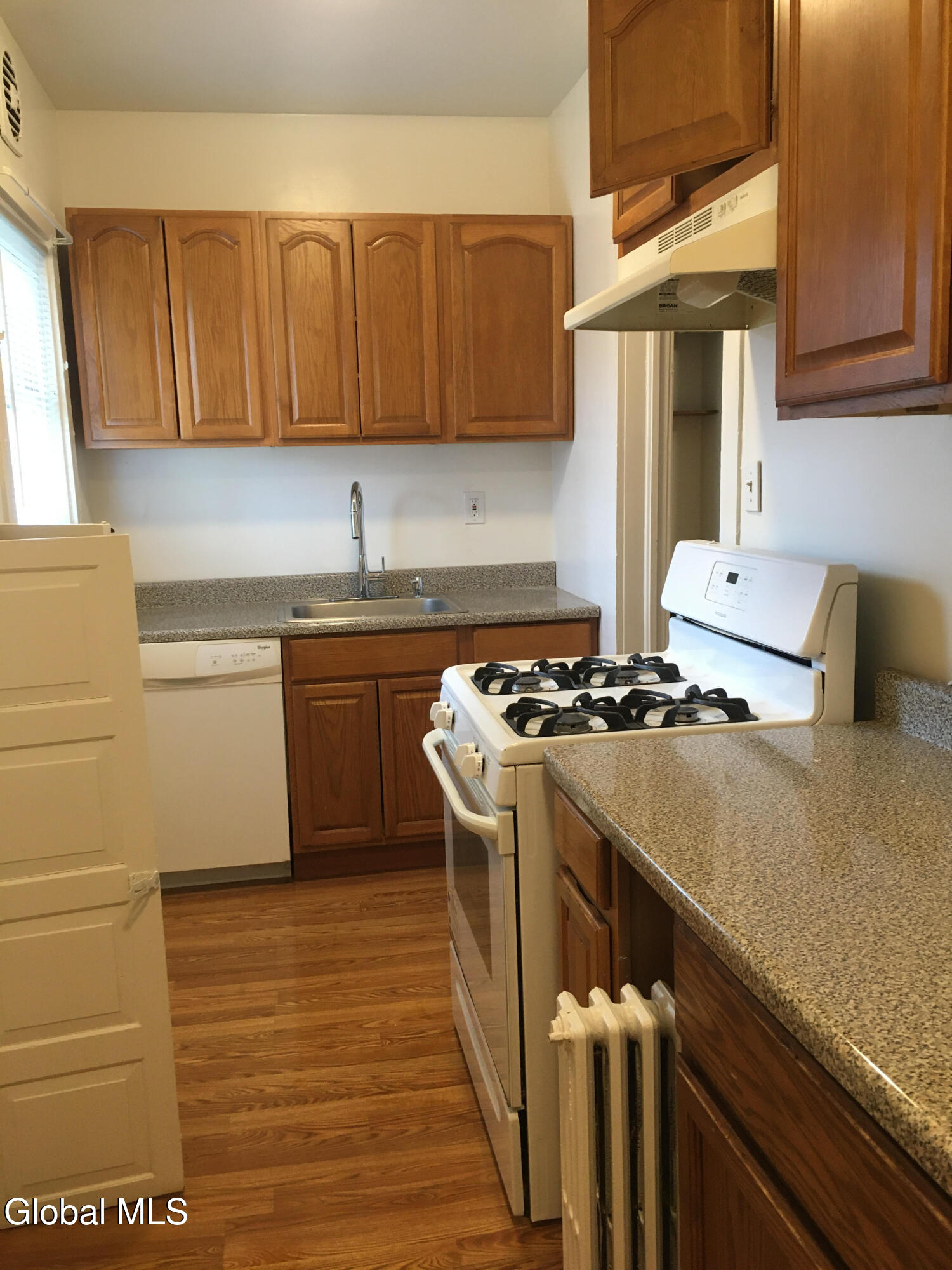 Albany, New York 12203, United States, 6 Bedrooms Bedrooms, ,3 BathroomsBathrooms,Residential,Active,229604