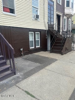 Albany, New York 12203, United States, 6 Bedrooms Bedrooms, ,3 BathroomsBathrooms,Residential,Active,229604