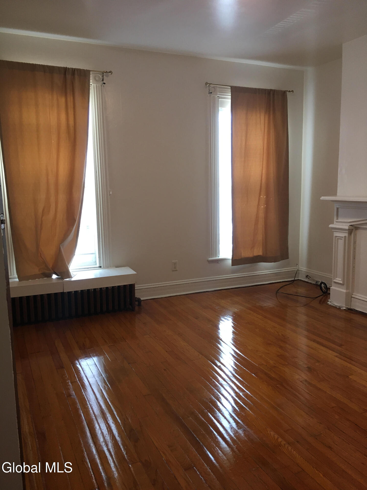 Albany, New York 12203, United States, 6 Bedrooms Bedrooms, ,3 BathroomsBathrooms,Residential,Active,229604