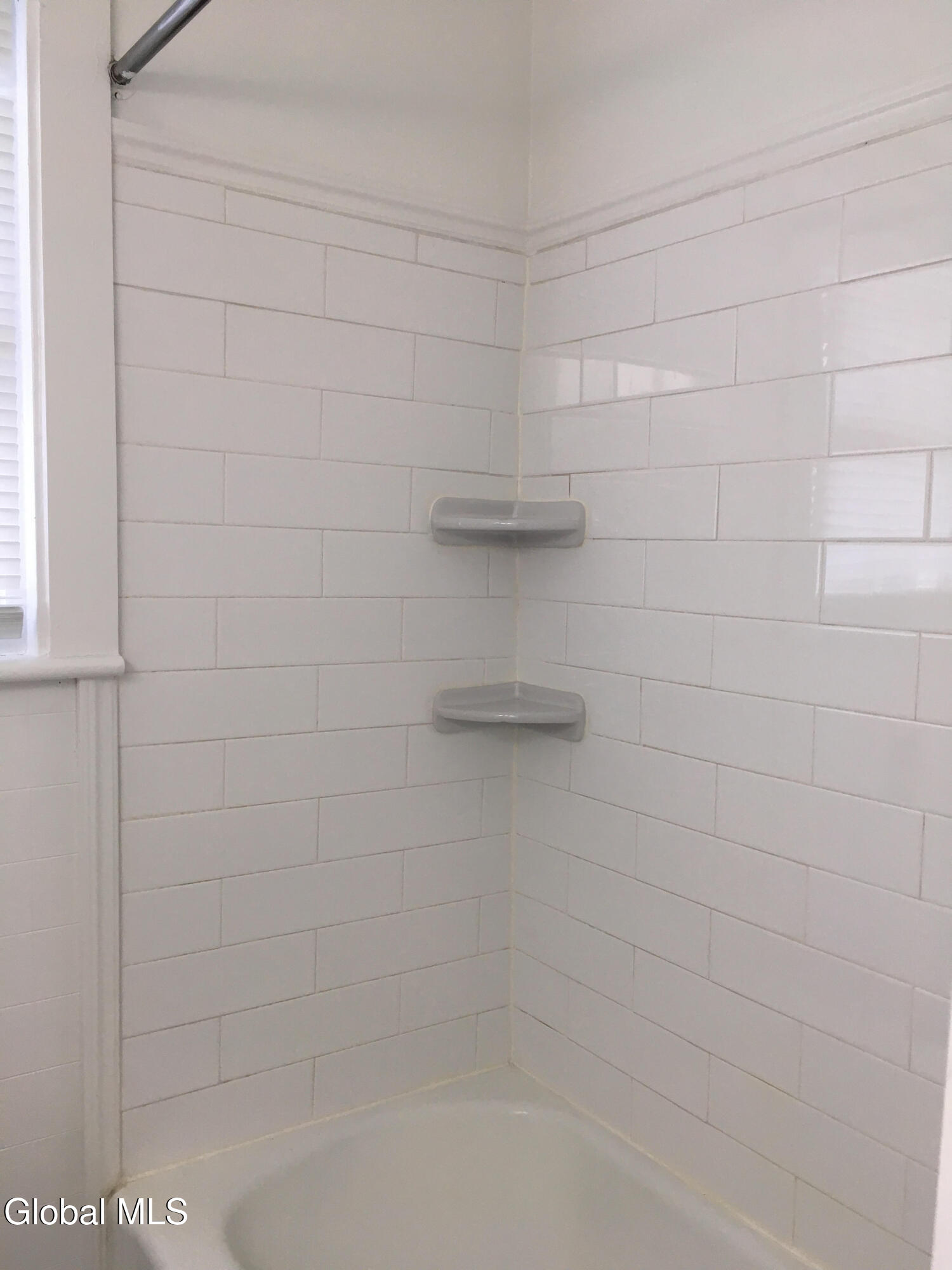 Albany, New York 12203, United States, 6 Bedrooms Bedrooms, ,3 BathroomsBathrooms,Residential,Active,229604