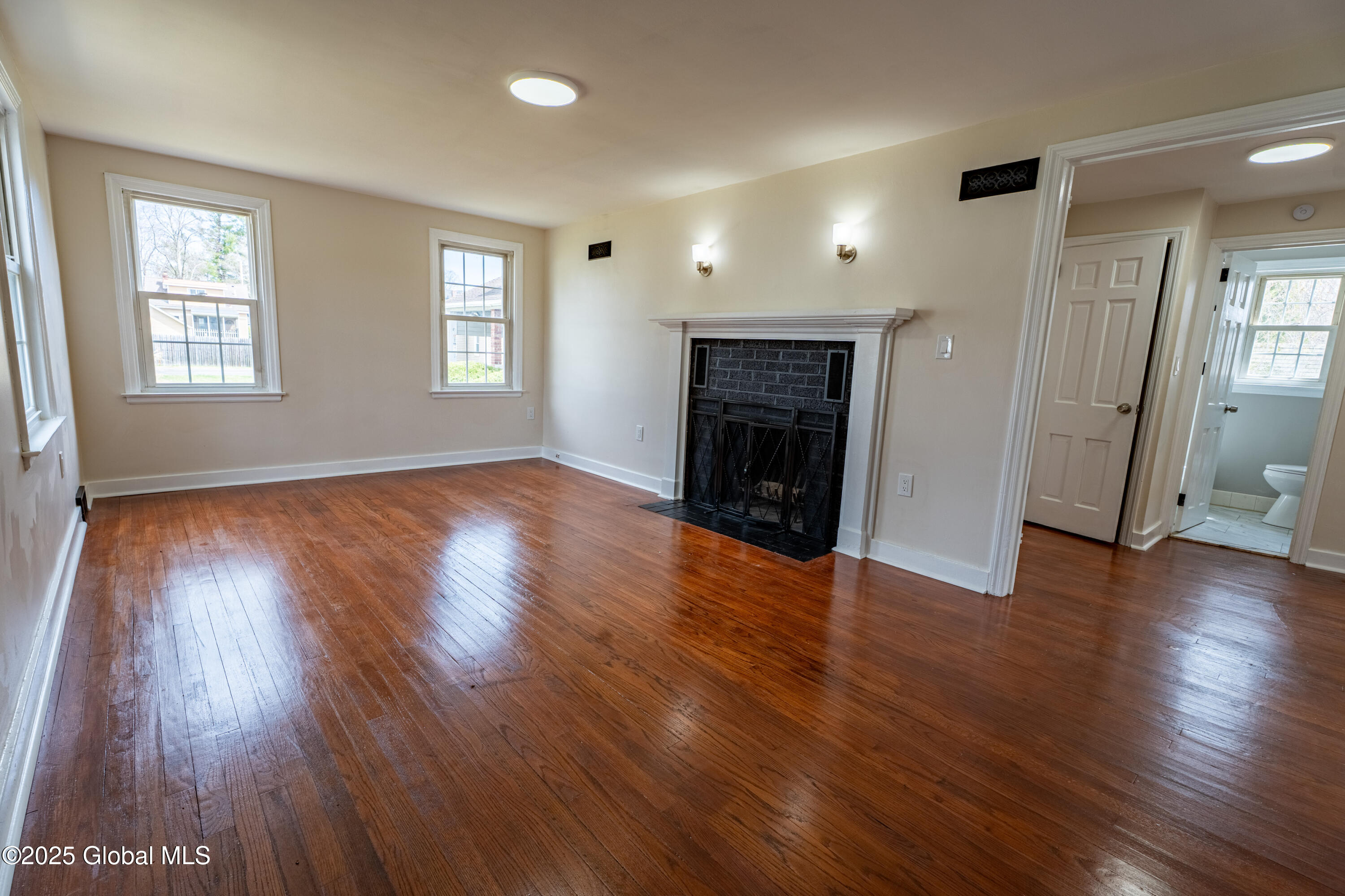 419 S Toll Street, Glenville, New York image 7