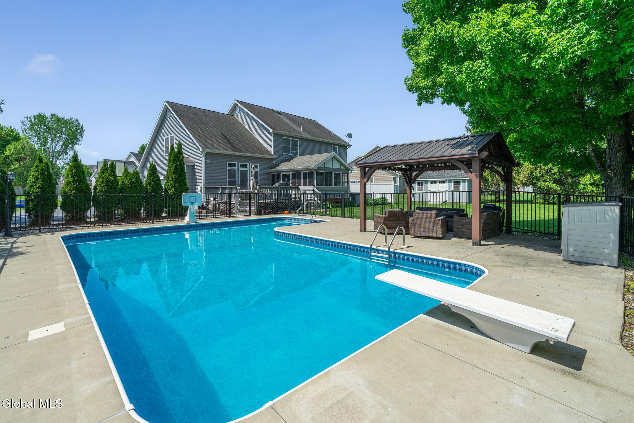 44 Sherman Way