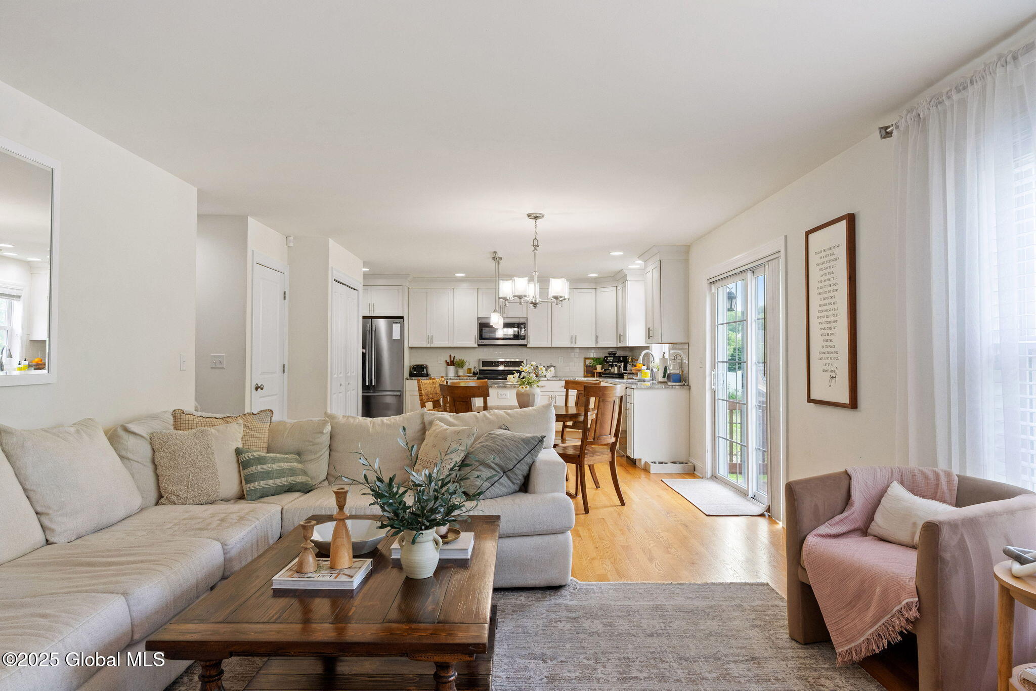 514 Russell Road, Albany, New York image 4