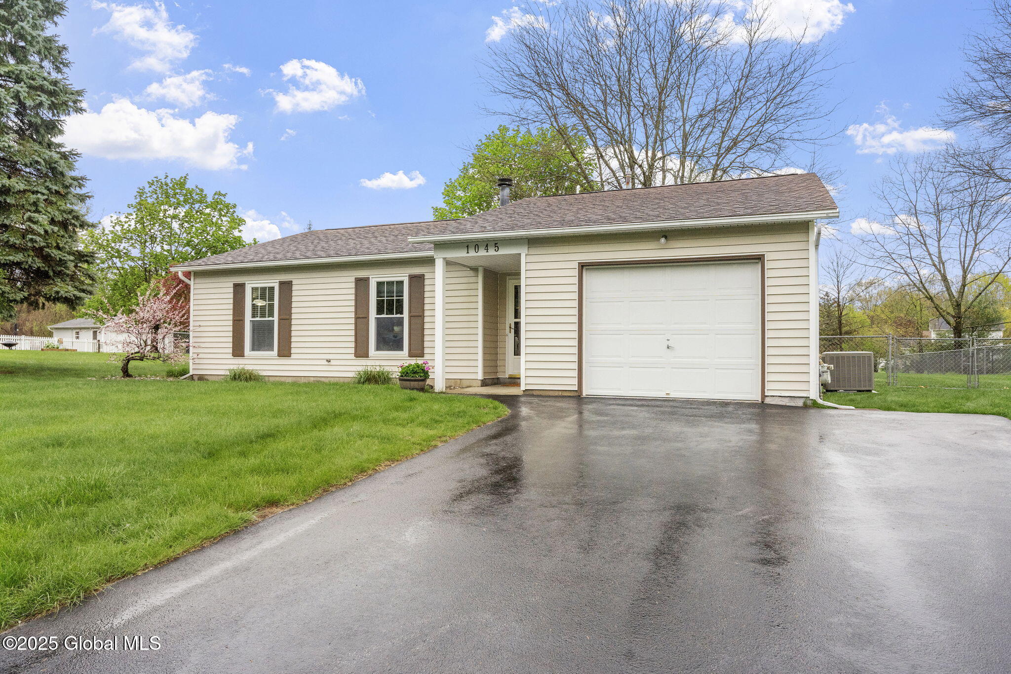1045 Laural Lane, Ballston Spa, New York image 2