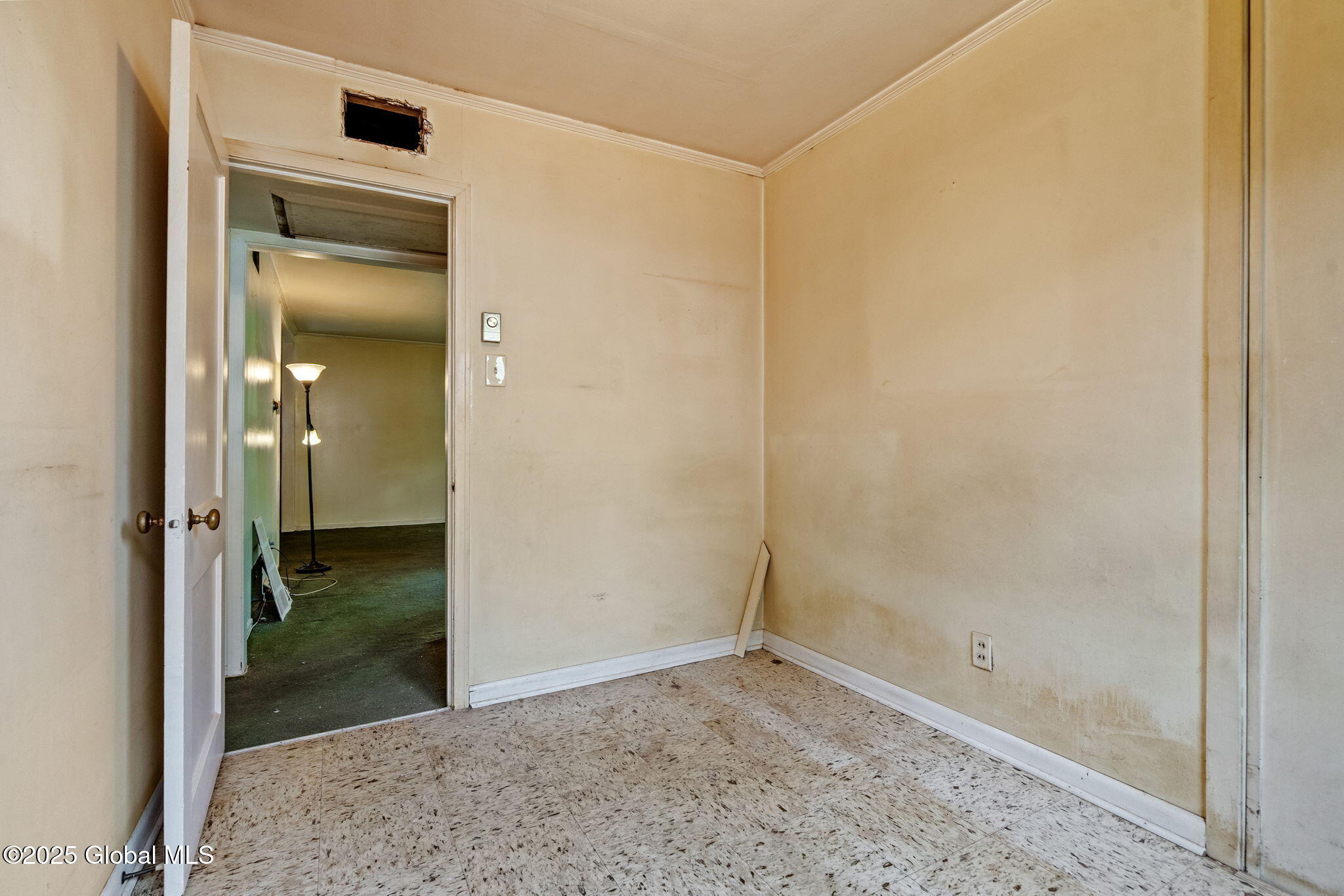 393 Whitehall Road, Albany, New York image 16