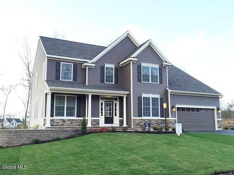 Homes For Sale - 30 Wetherby Court<br/> Cohoes, NY 12047