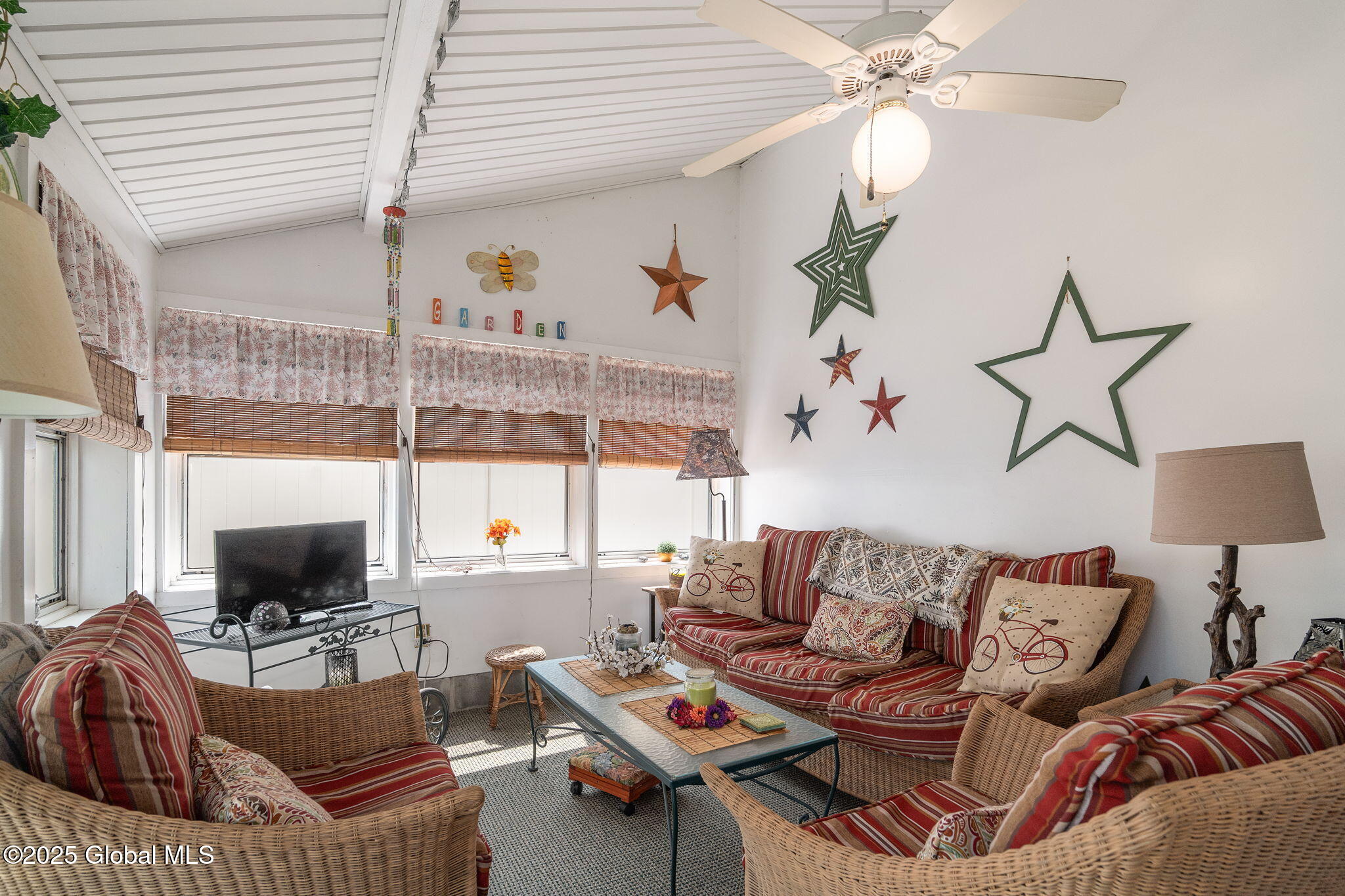 2016 Careleon Road, Schenectady, New York image 31