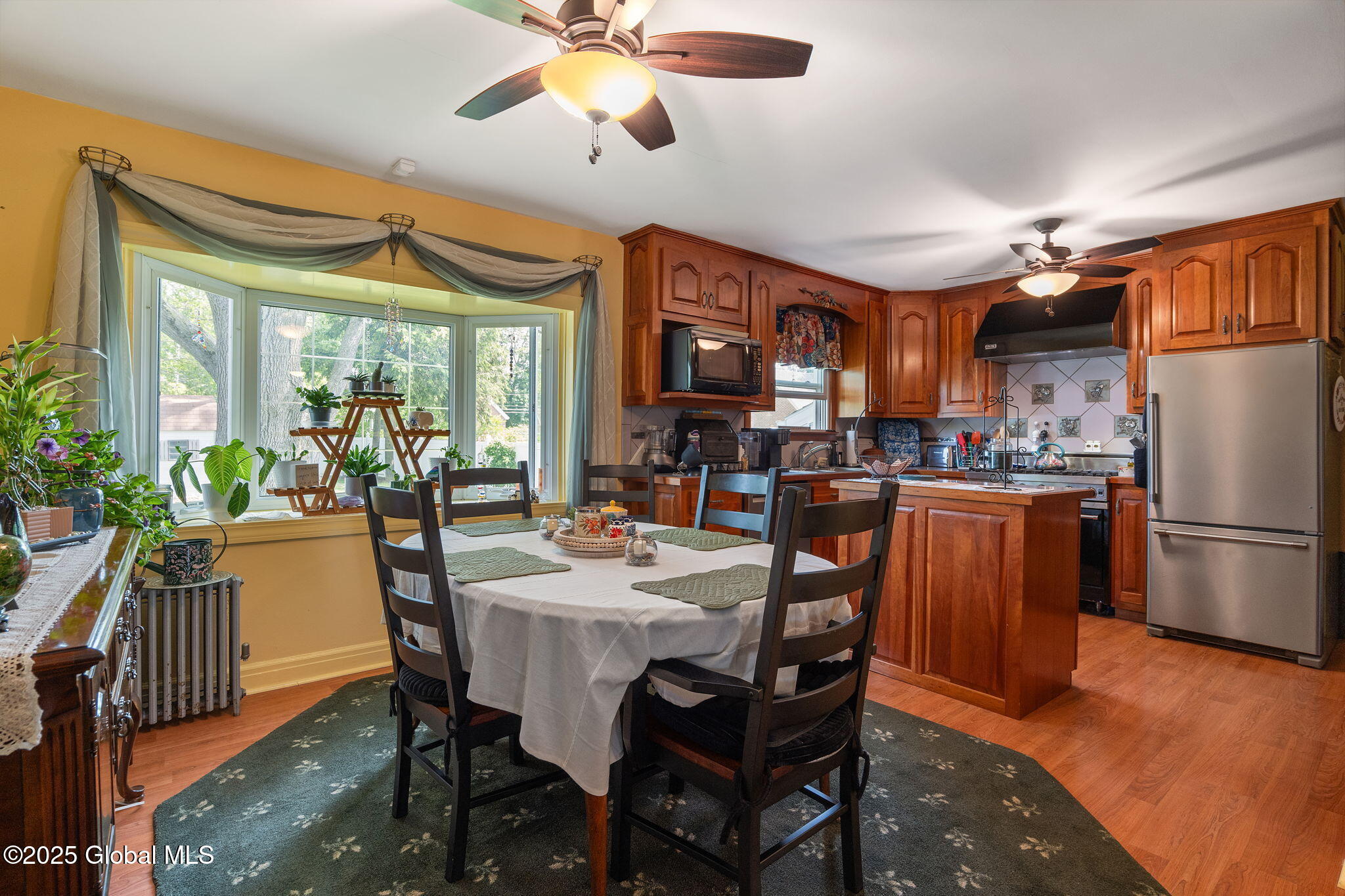 2016 Careleon Road, Schenectady, New York image 8