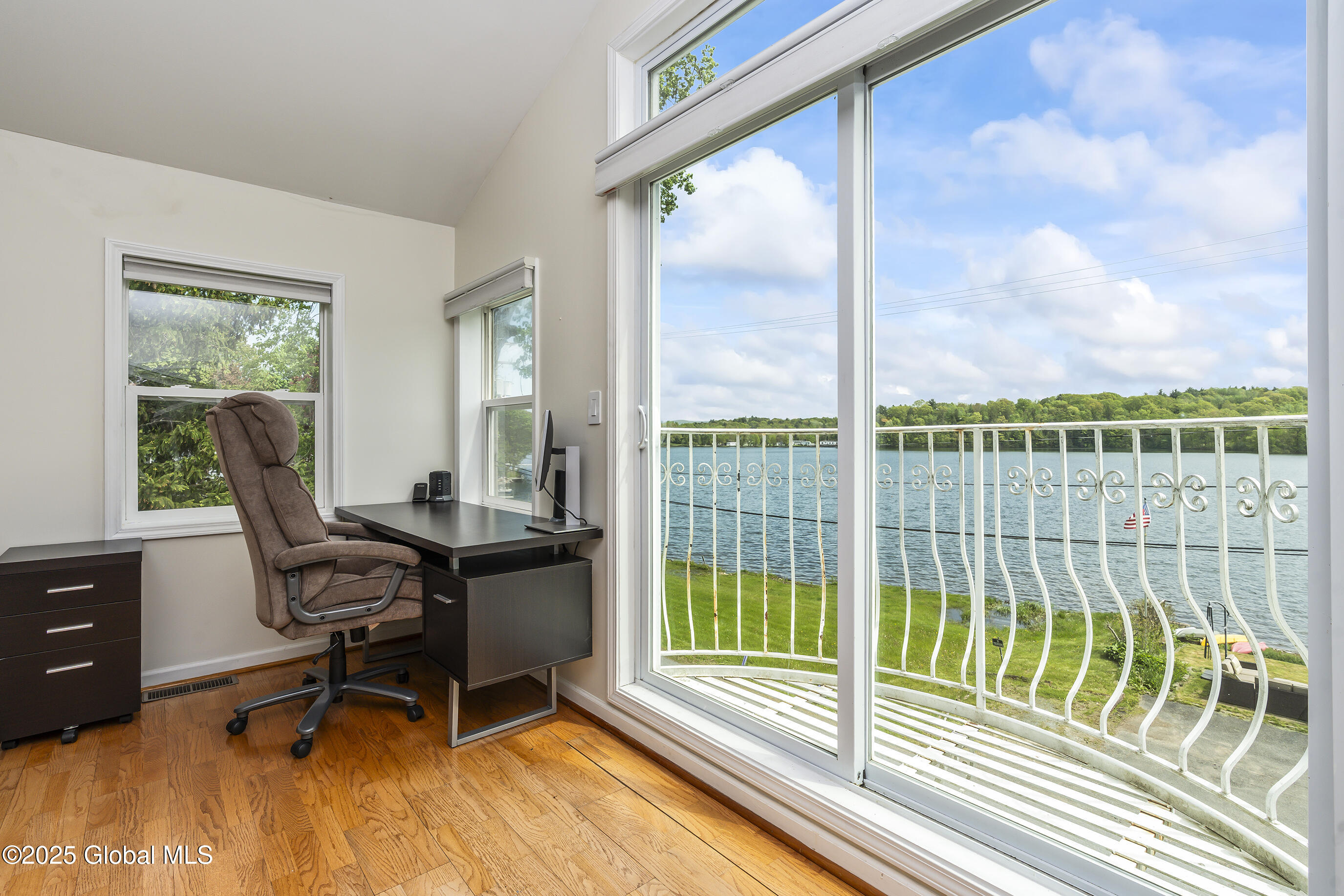 53 Lakeshore Drive, Wynantskill, New York image 30