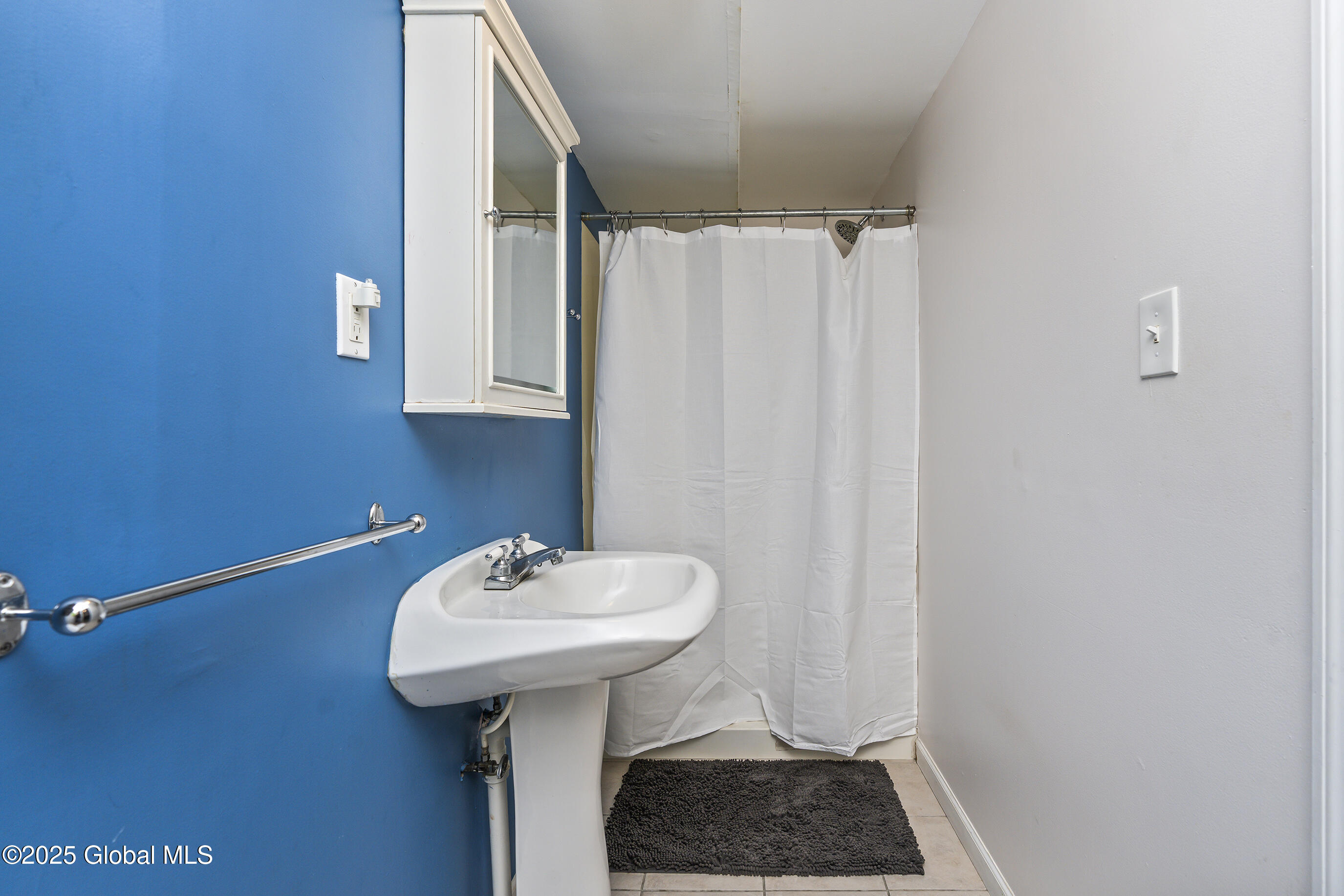 53 Lakeshore Drive, Wynantskill, New York image 13