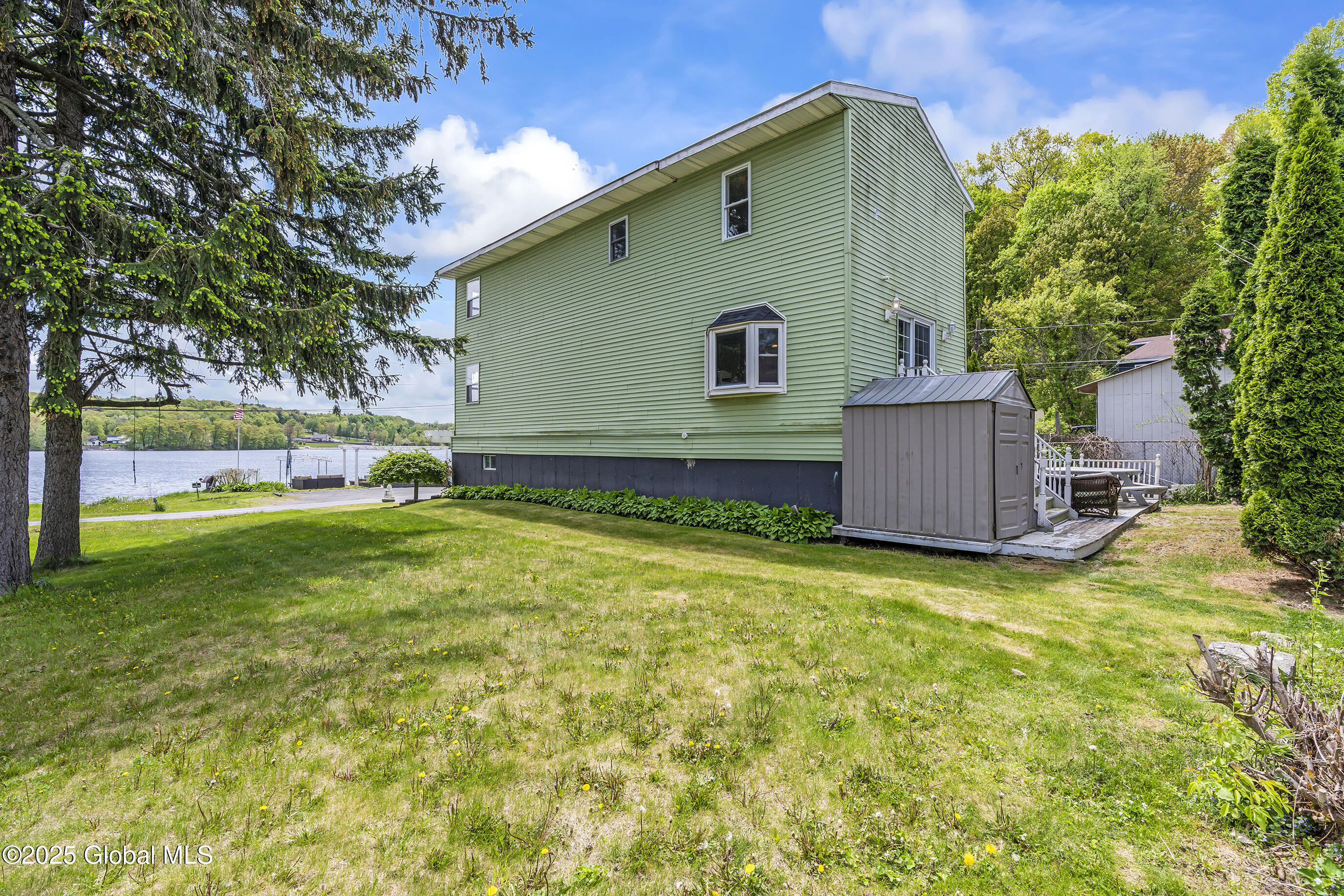 53 Lakeshore Drive, Wynantskill, New York image 36