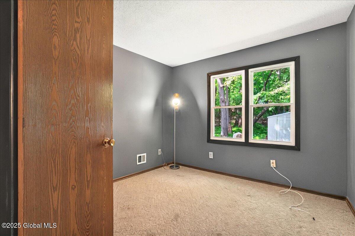 58 Westchester Drive, Clifton Park, New York image 18