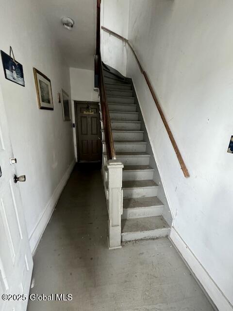 11 Lefferts Street, Amsterdam, New York image 4