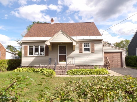 Photo of 3236 Harold Street, Schenectady, NY 12306 (MLS # 202626579)